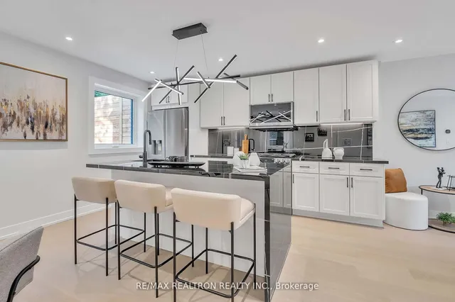 Additional property image - 254 Hastings Ave