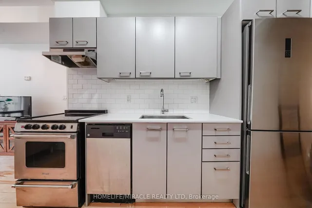 Additional property image - 1331 Gerrard St Unit 2