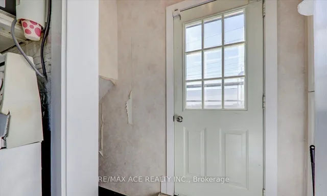 Additional property image - 98 Marble Arch Cres