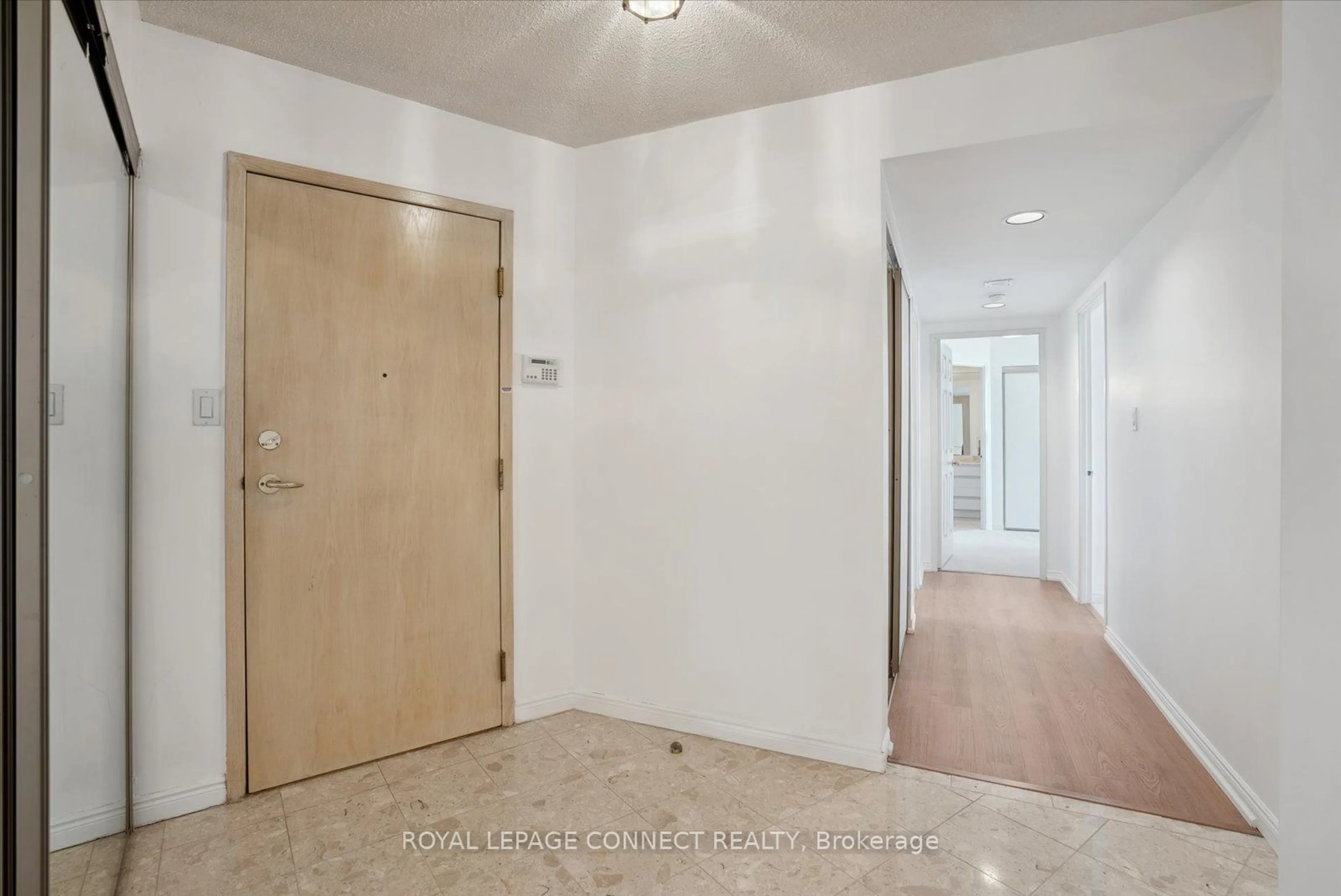 Indoor foyer, not visible floor for 20 Guildwood Pkwy #706, Toronto Ontario M1E 5B6