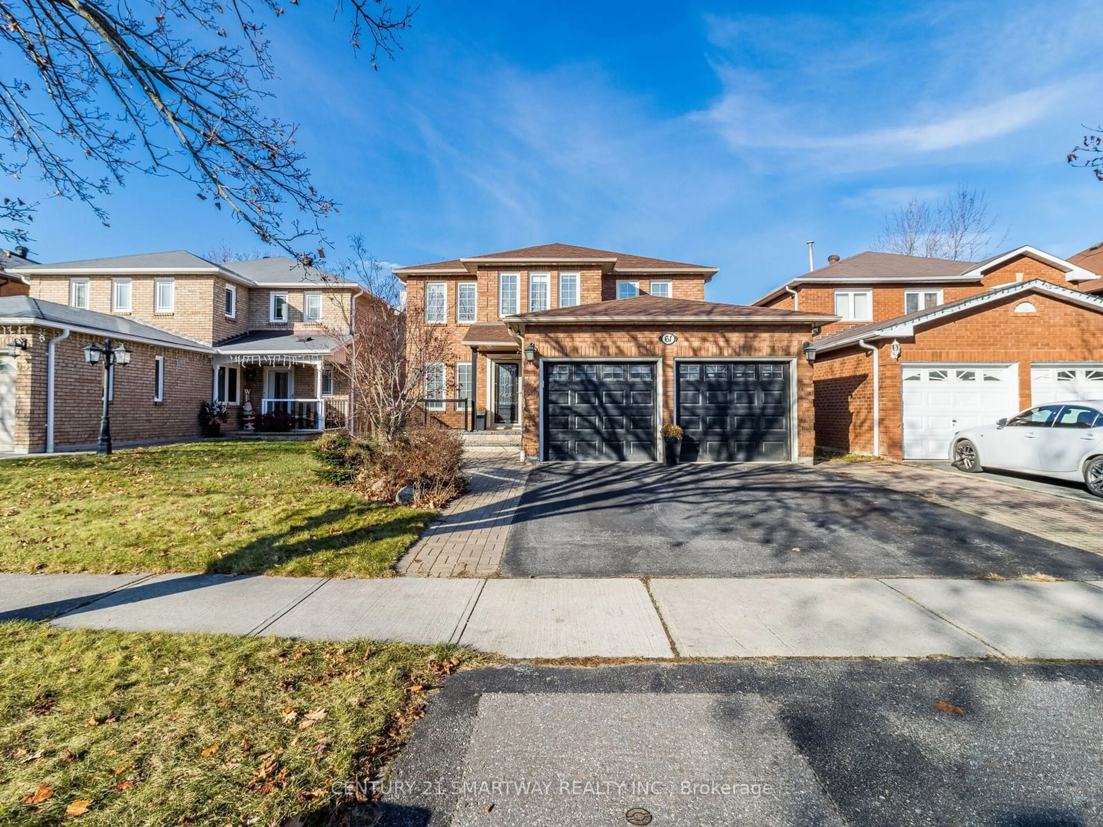 Frontside or backside of a home, the street view for 61 Keeble Cres, Ajax Ontario L1T 3R7