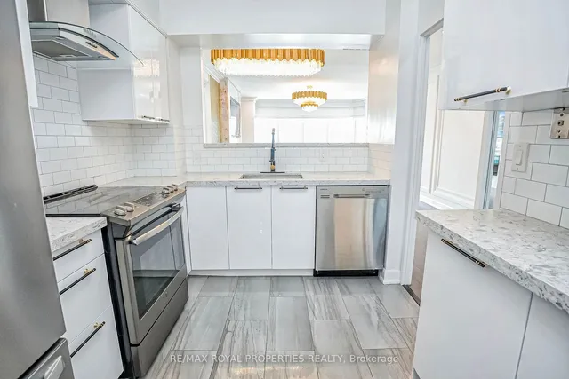 Additional property image - 8 Lee Centre Dr Unit Ph208