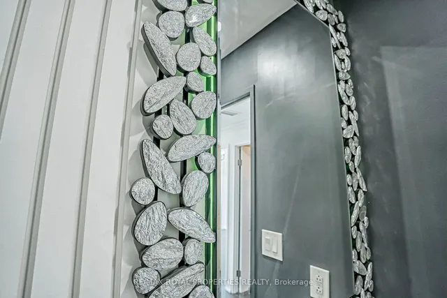 Additional property image - 8 Lee Centre Dr Unit Ph208