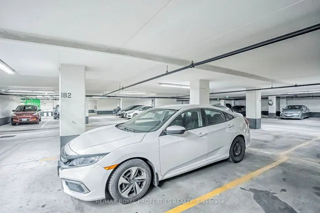 Additional property image - 8 Lee Centre Dr Unit Ph208