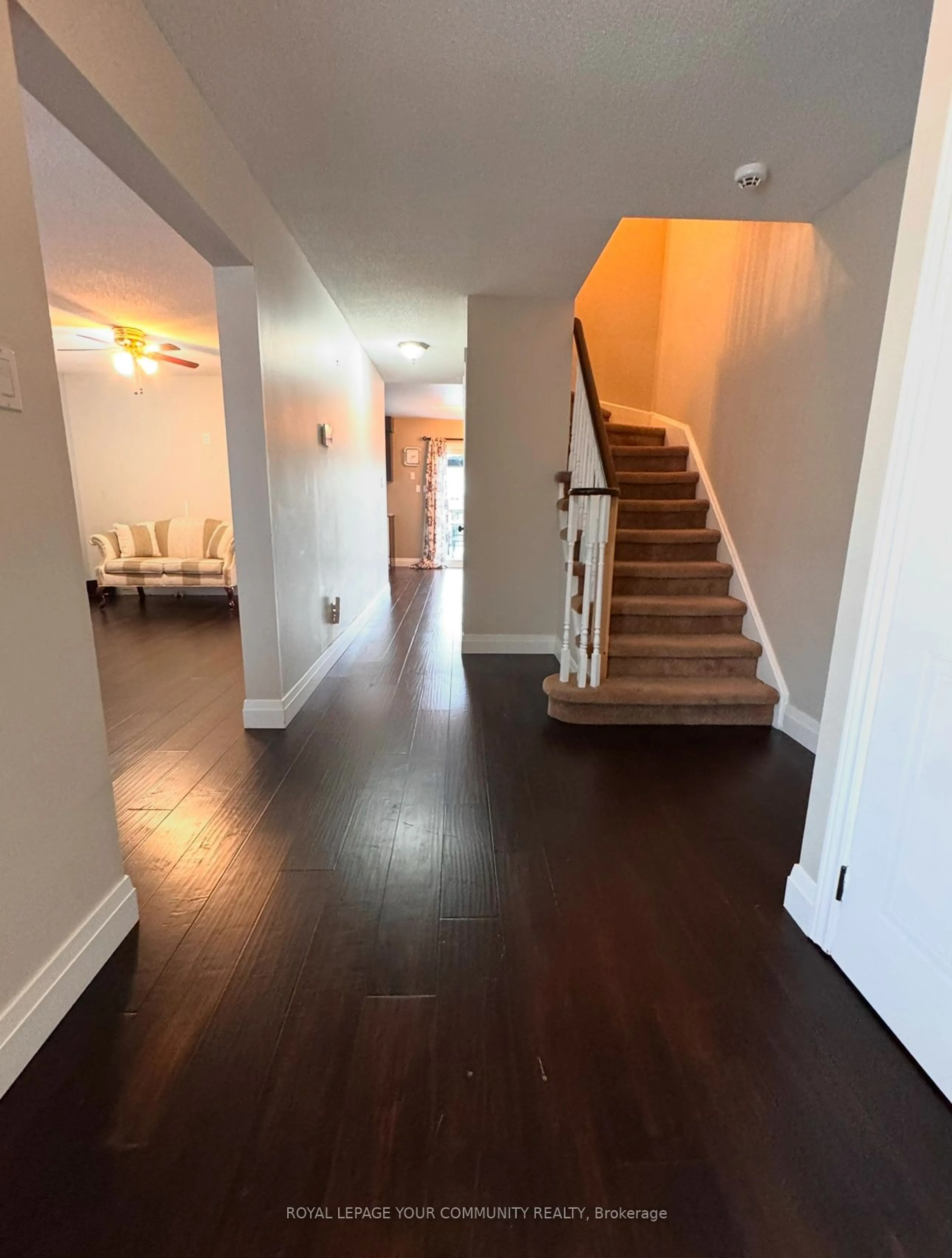 Indoor foyer, wood floors for 68 Yorkville Dr, Clarington Ontario L1E 2A7