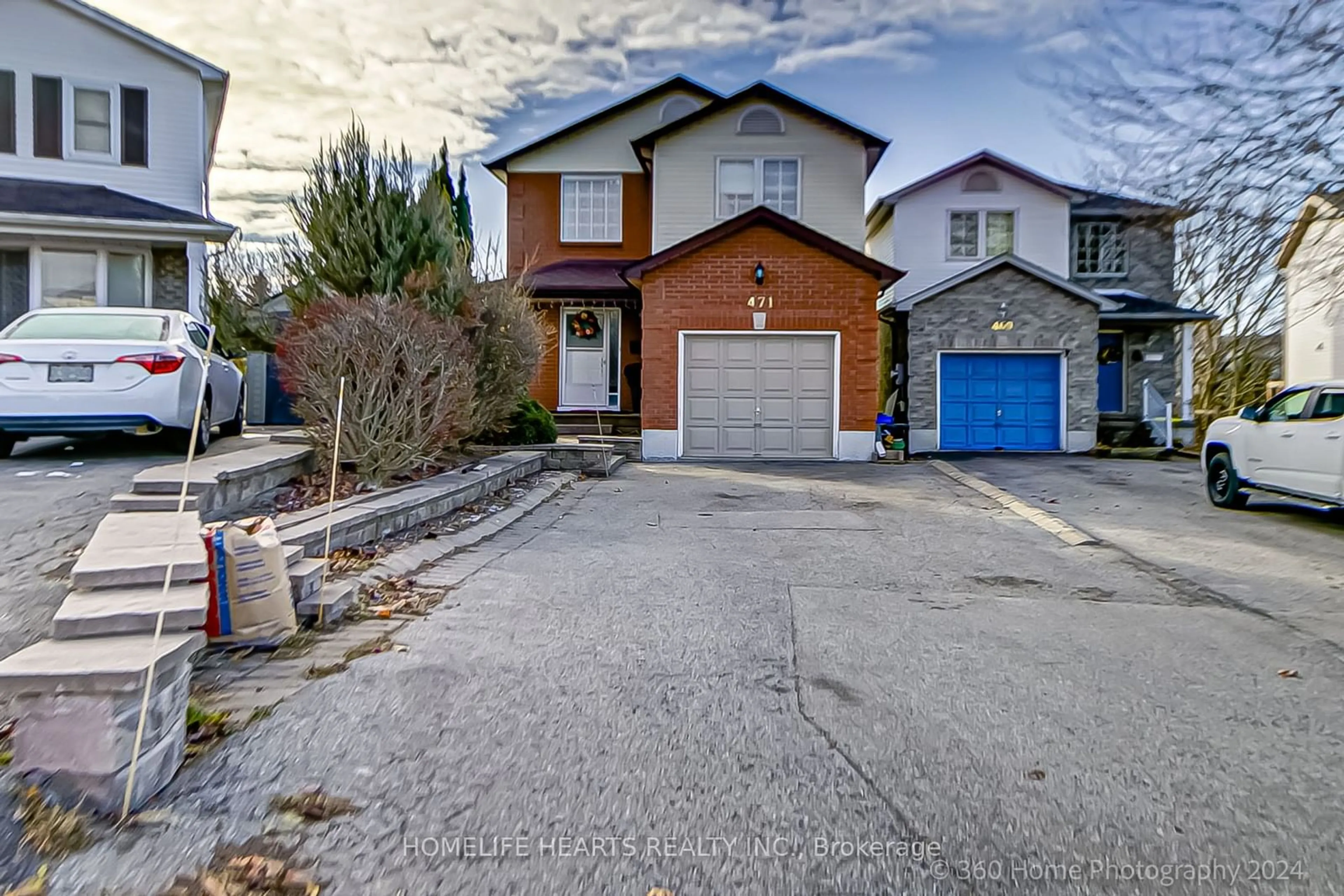 A pic from exterior of the house or condo, the street view for 471 Cobblehill Dr, Oshawa Ontario L1K 1Y6