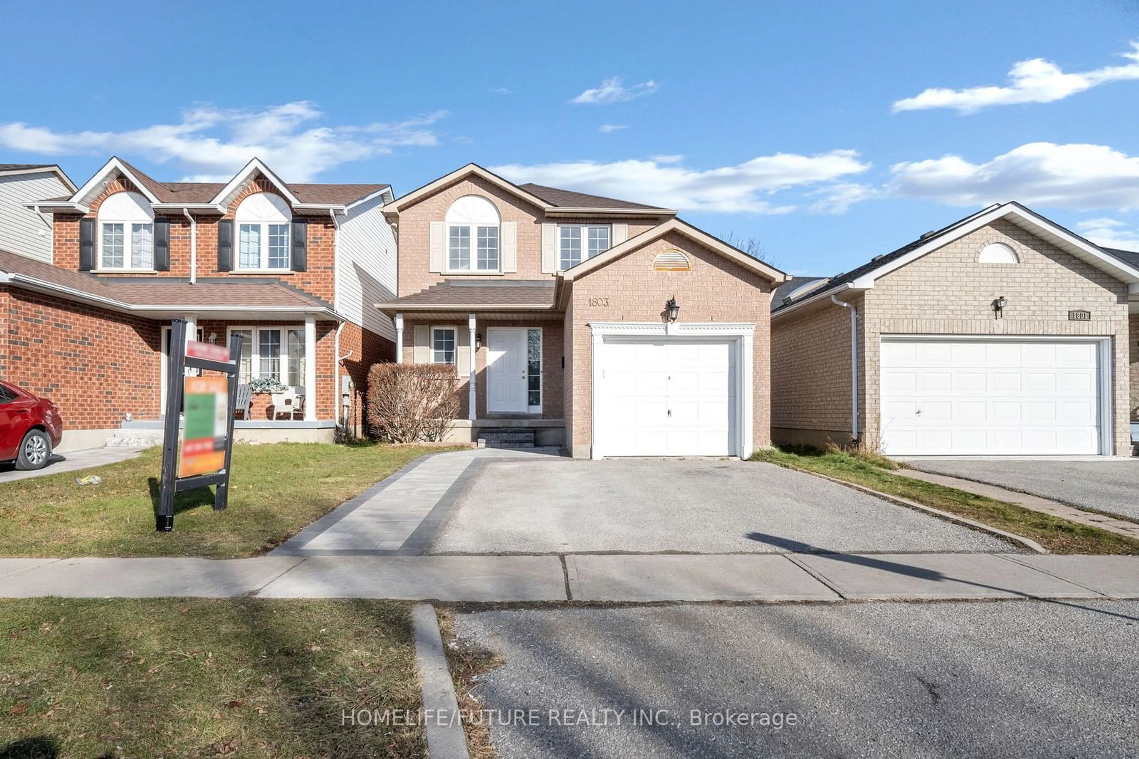 Frontside or backside of a home, the street view for 1803 Dalhousie Cres, Oshawa Ontario L1G 8C4