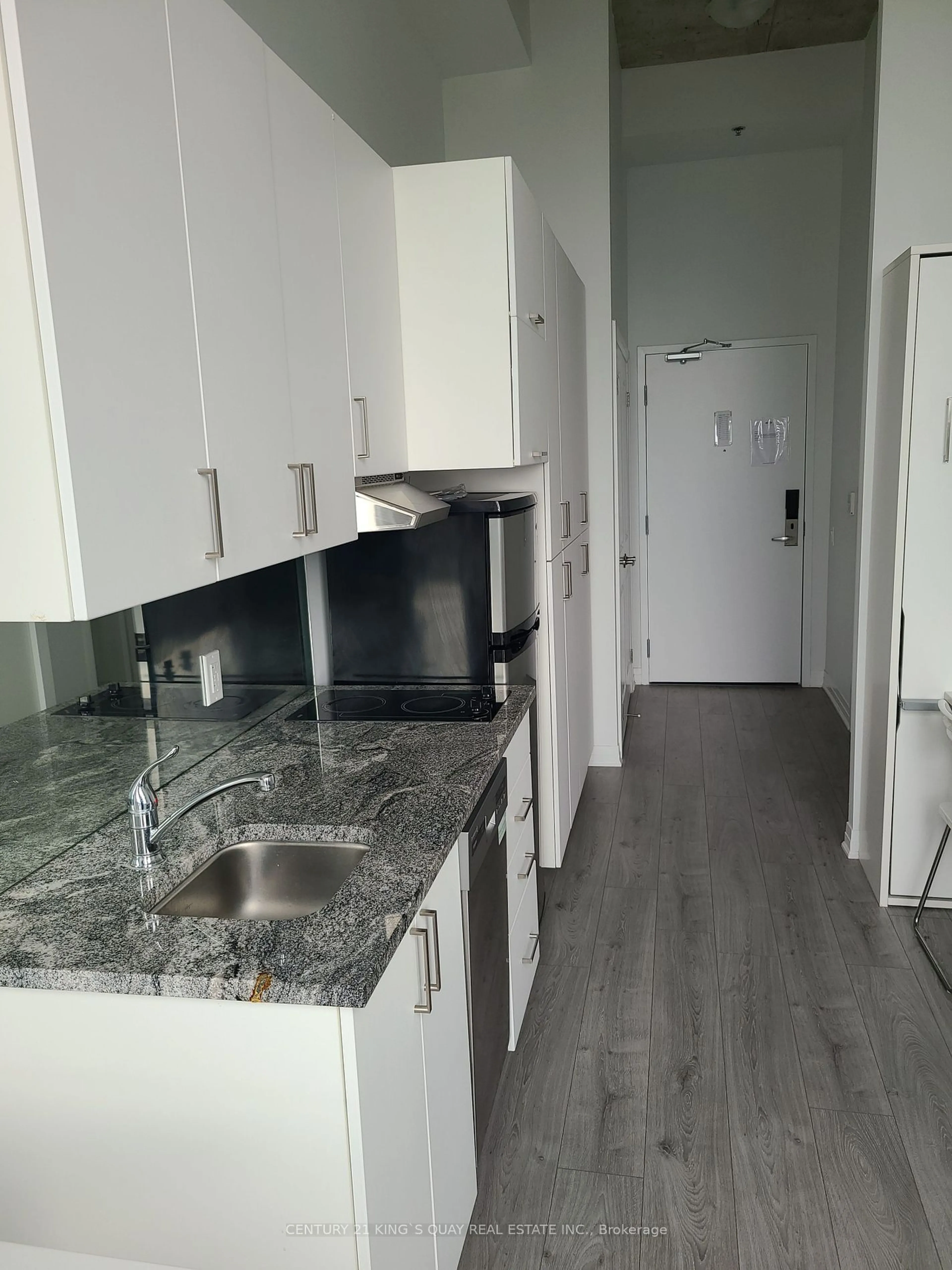 Standard kitchen, not visible floor for 1900 Simcoe St #523, Oshawa Ontario L1G 4Y3