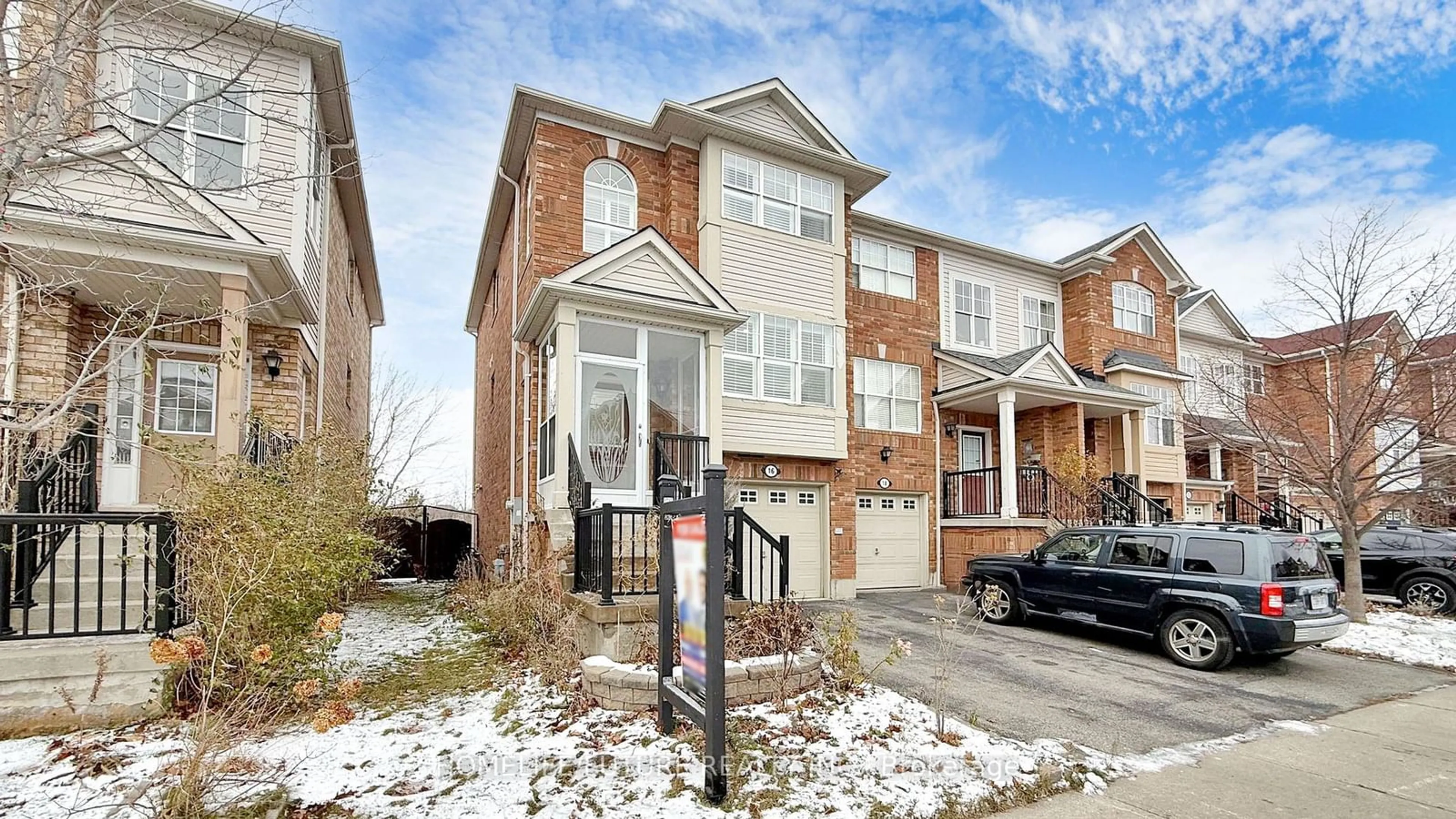 A pic from exterior of the house or condo, the street view for 16 Reindeer Dr, Toronto Ontario M1B 6H4