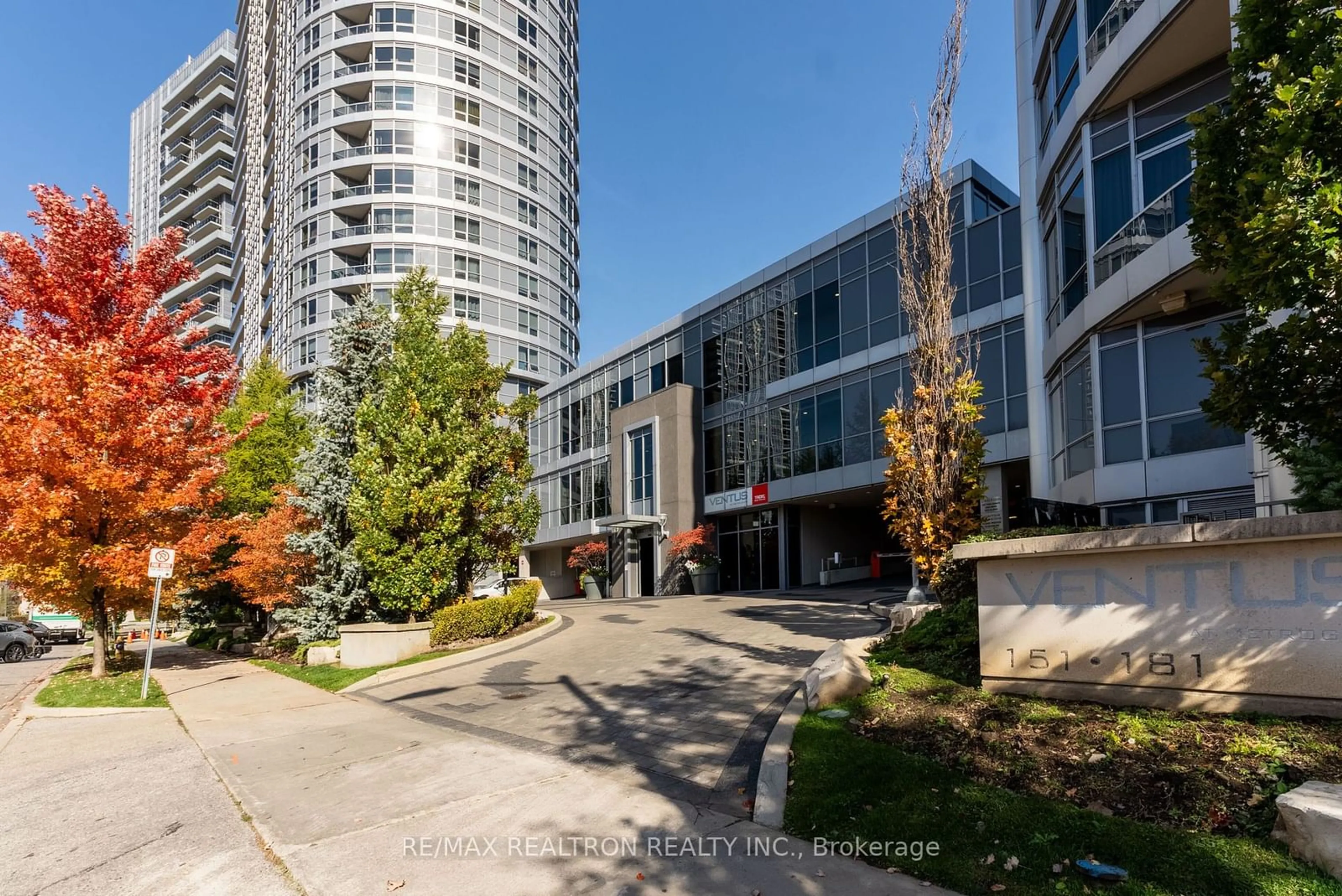 A pic from exterior of the house or condo, the street view for 151 Village Green Sq #2102, Toronto Ontario M1S 0K5