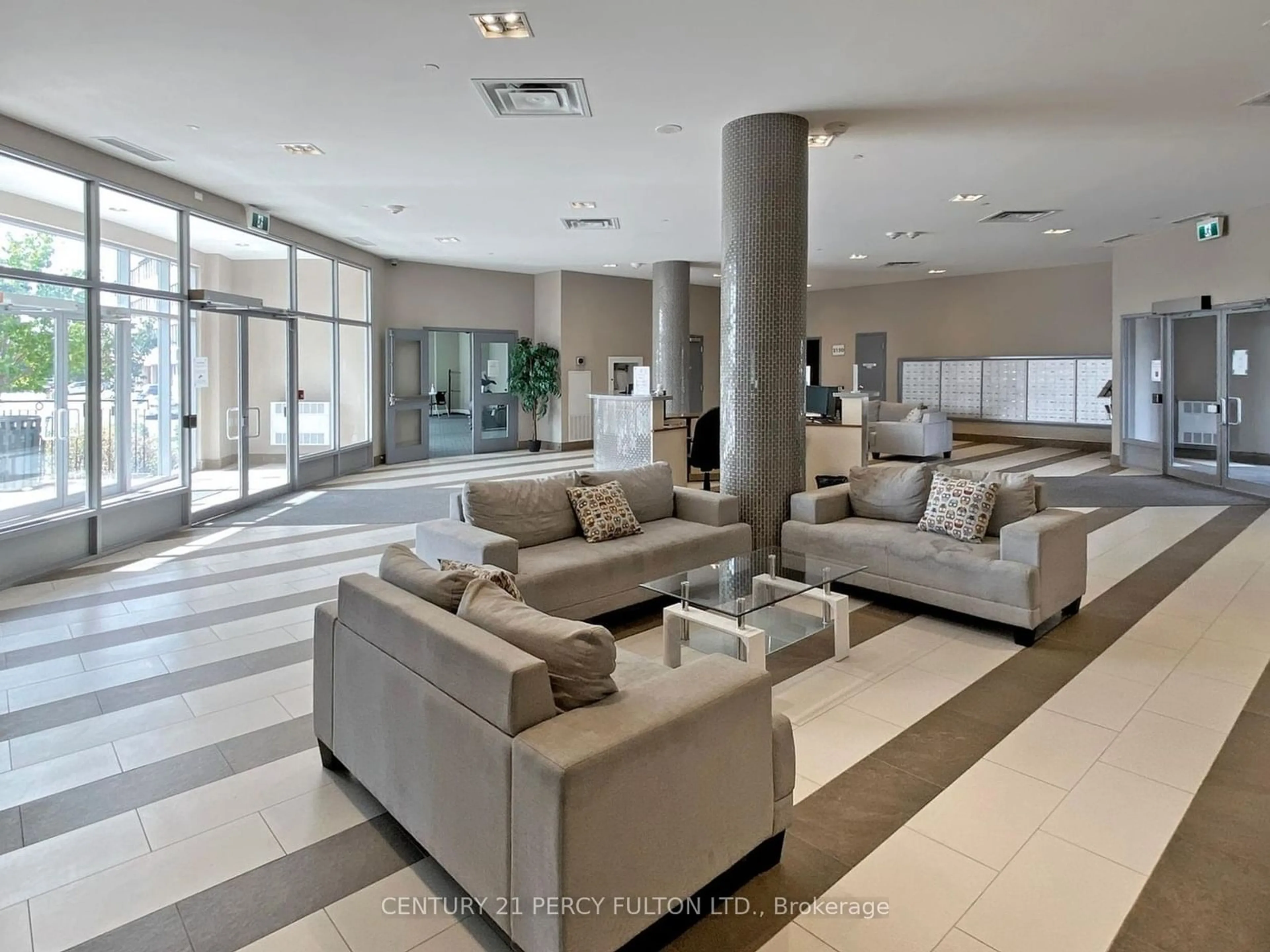 Indoor lobby, cement floor for 2152 Lawrence Ave #1504, Toronto Ontario M1R 0B5