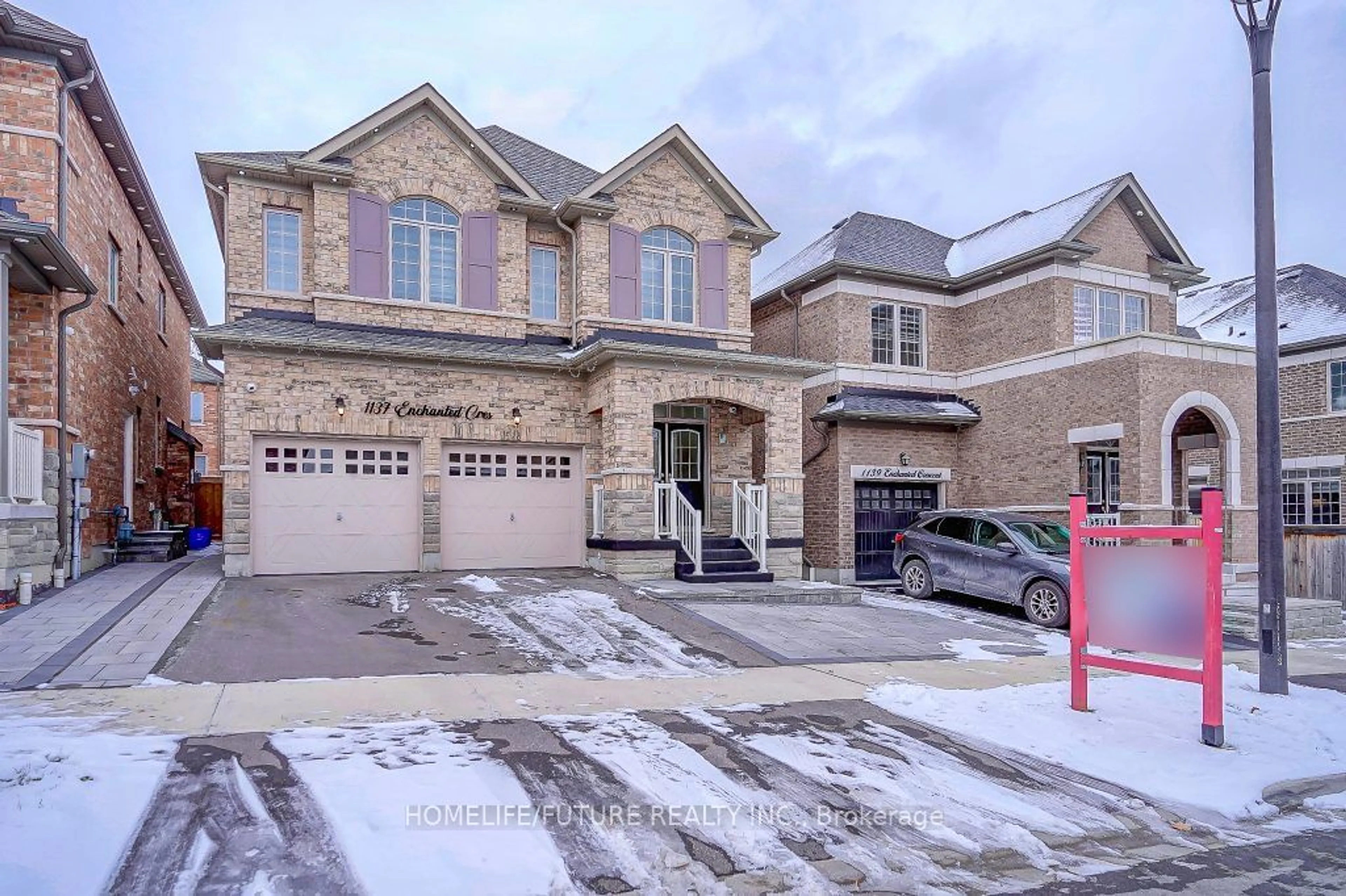 Home with brick exterior material for 1137 Enchanted Cres, Pickering Ontario L1X 0H1