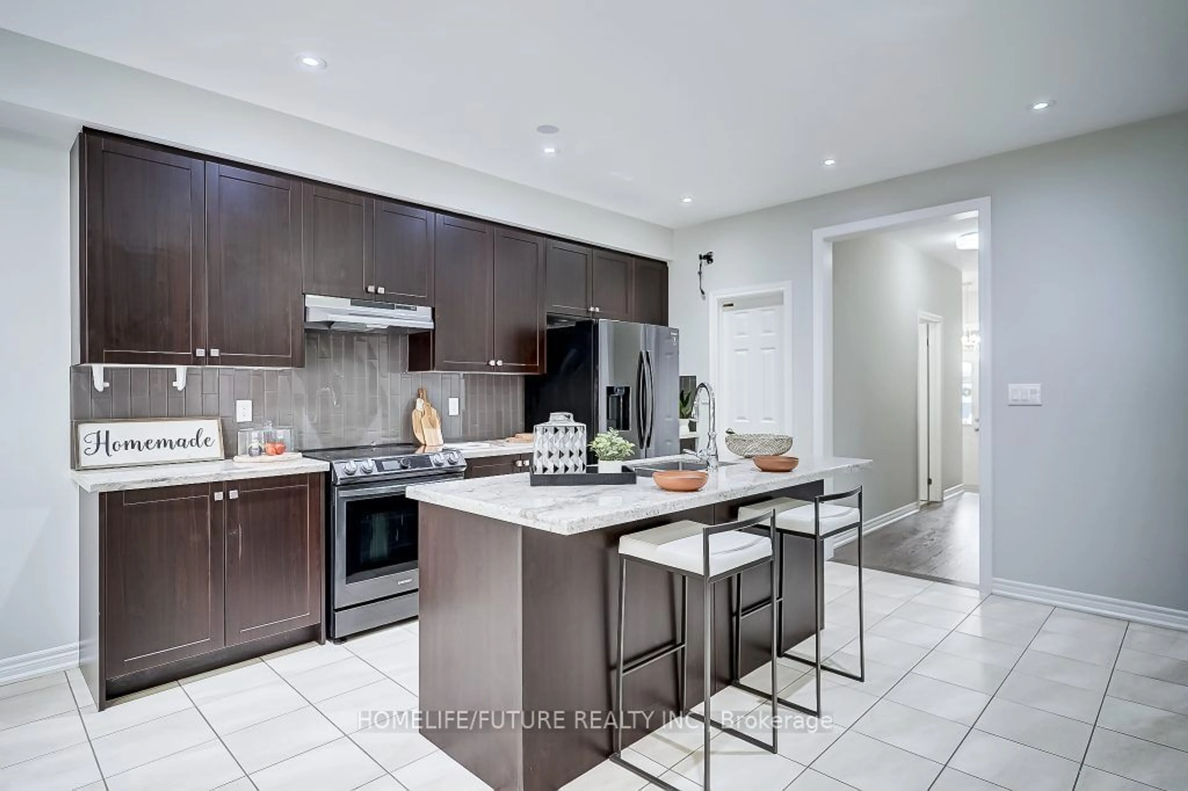 Contemporary kitchen, wood floors for 1137 Enchanted Cres, Pickering Ontario L1X 0H1