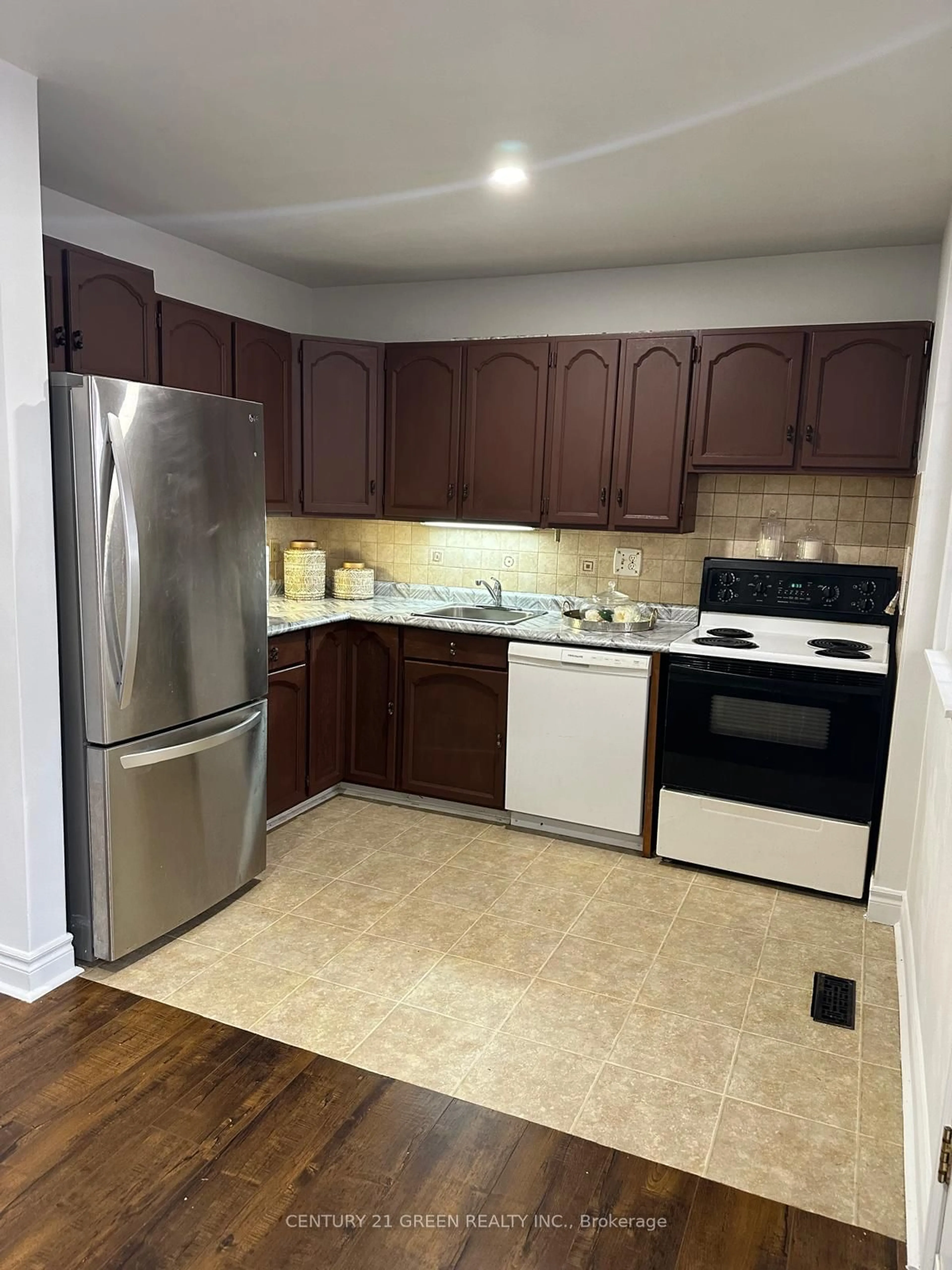 Standard kitchen, wood floors for 17 Benroyal Cres, Toronto Ontario M1H 1L6