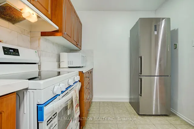 Additional property image - 100 Mornelle Crt Unit 1083