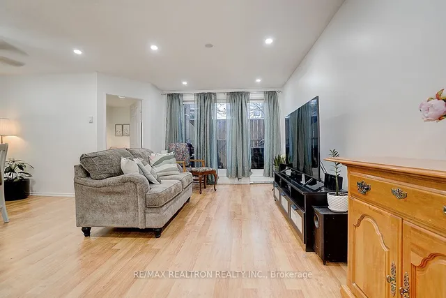 Additional property image - 100 Mornelle Crt Unit 1083