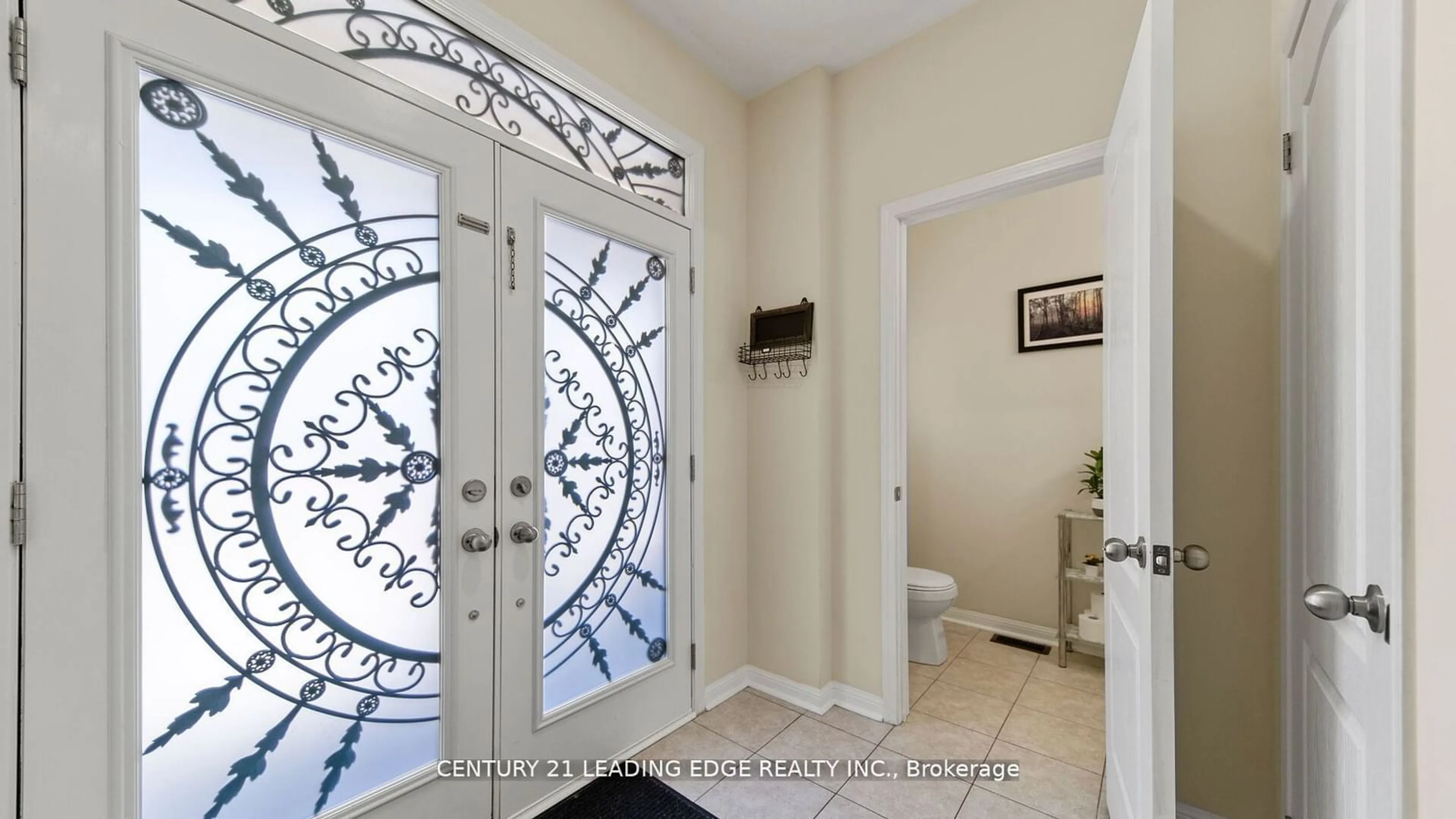 Indoor entryway, ceramic floors for 11 William Fair Dr, Clarington Ontario L1C 0T1