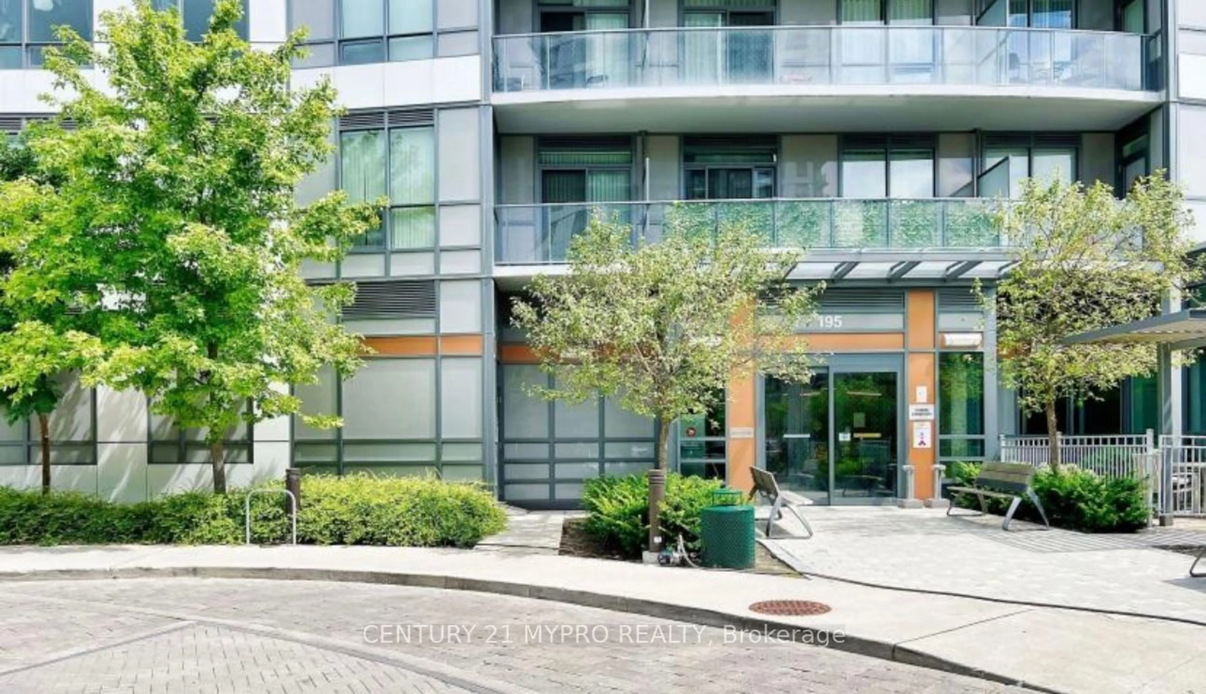 Indoor foyer, ceramic floors for 195 Bonis Ave #703, Toronto Ontario M1T 0A5