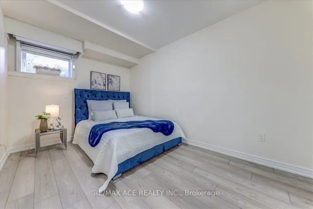 Additional property image - 510 Kingbird Grve Unit 114