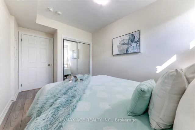 Additional property image - 510 Kingbird Grve Unit 114