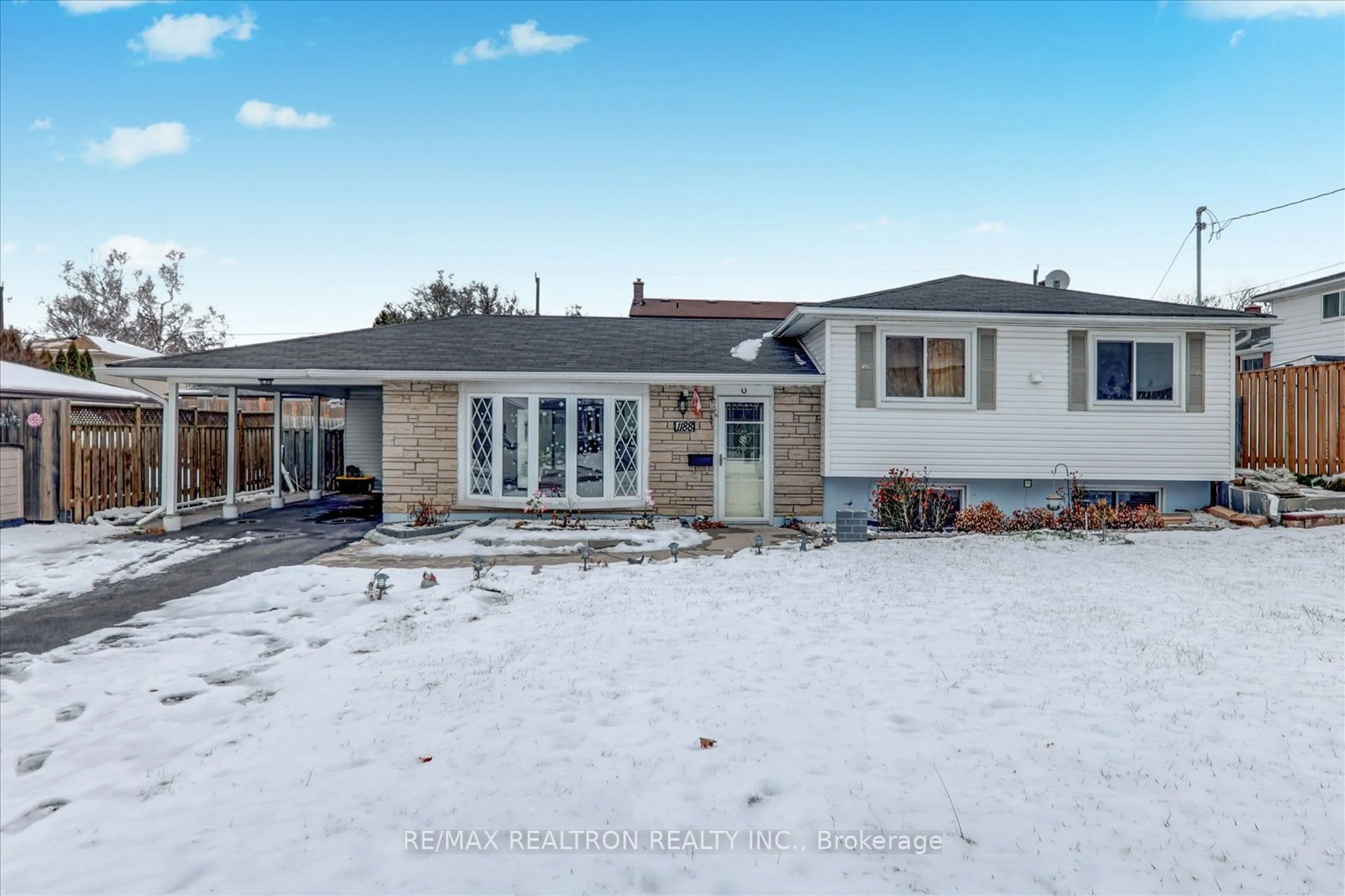 Frontside or backside of a home, the street view for 1188 Wakefield Cres, Oshawa Ontario L1H 1V9