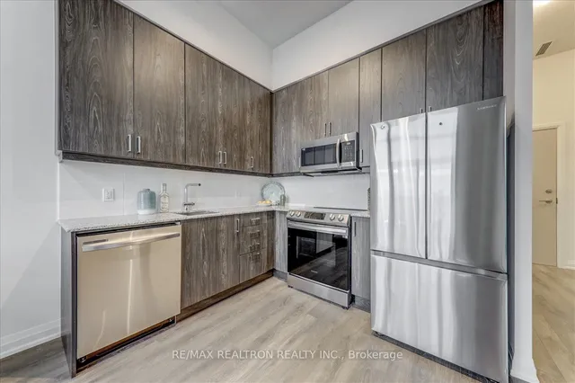 Additional property image - 20 Meadowglen Pl Unit 2906