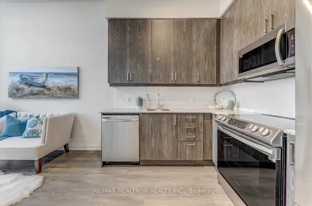 Additional property image - 20 Meadowglen Pl Unit 2906