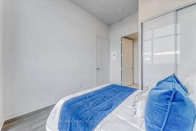 Additional property image - 20 Meadowglen Pl Unit 2906