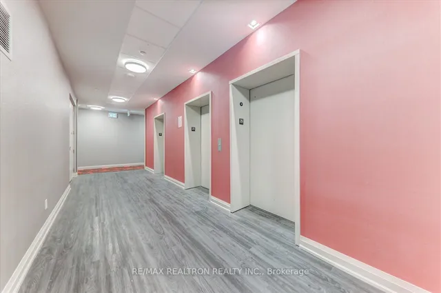 Additional property image - 20 Meadowglen Pl Unit 2906