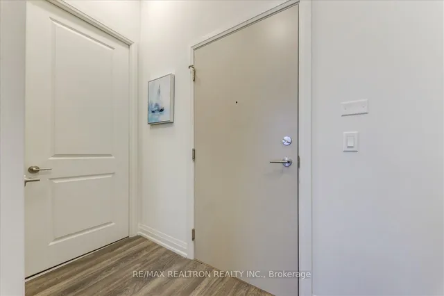 Additional property image - 20 Meadowglen Pl Unit 2906