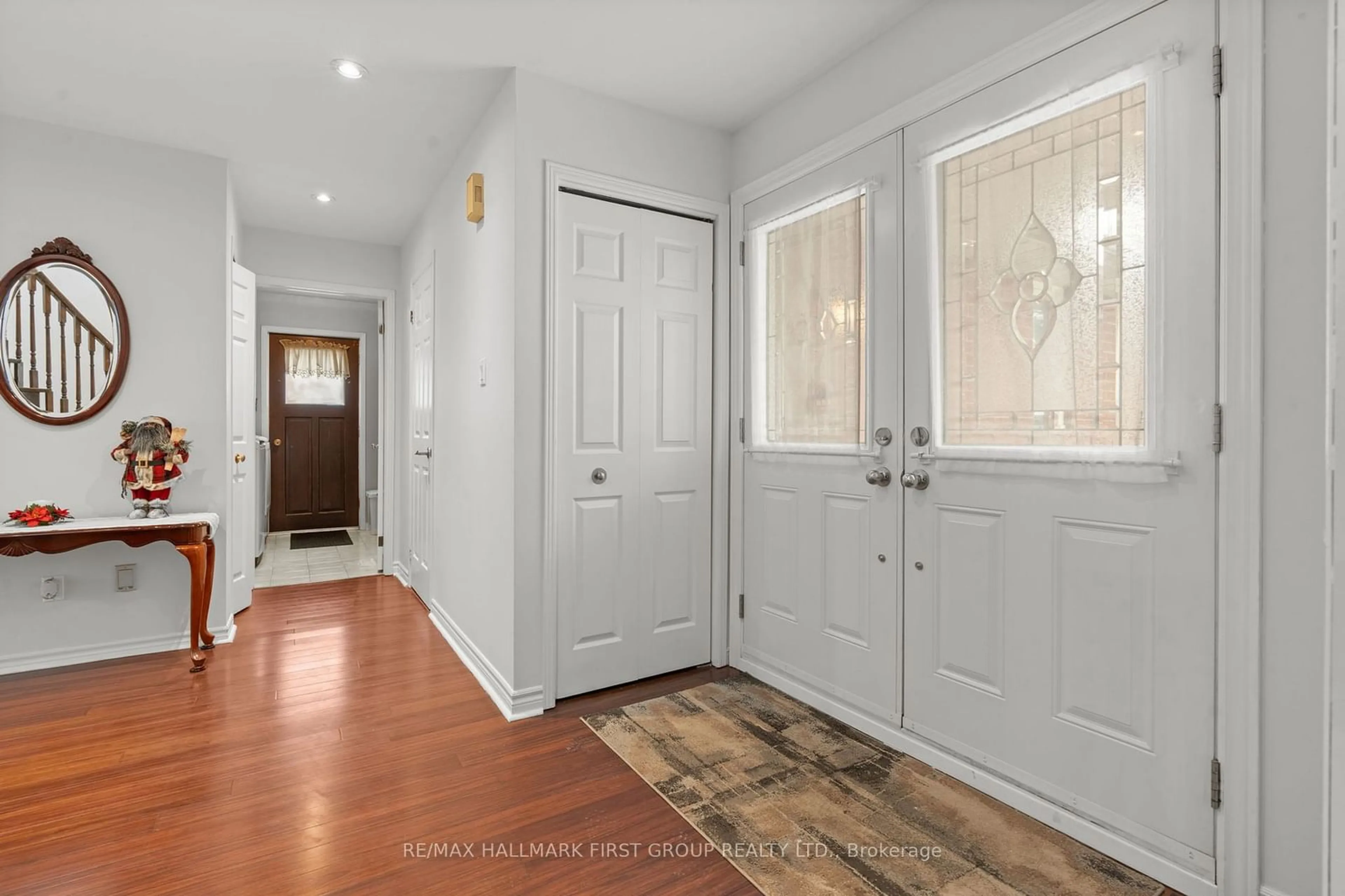 Indoor entryway, wood floors for 18 Intrepid Dr, Whitby Ontario L1N 8R7