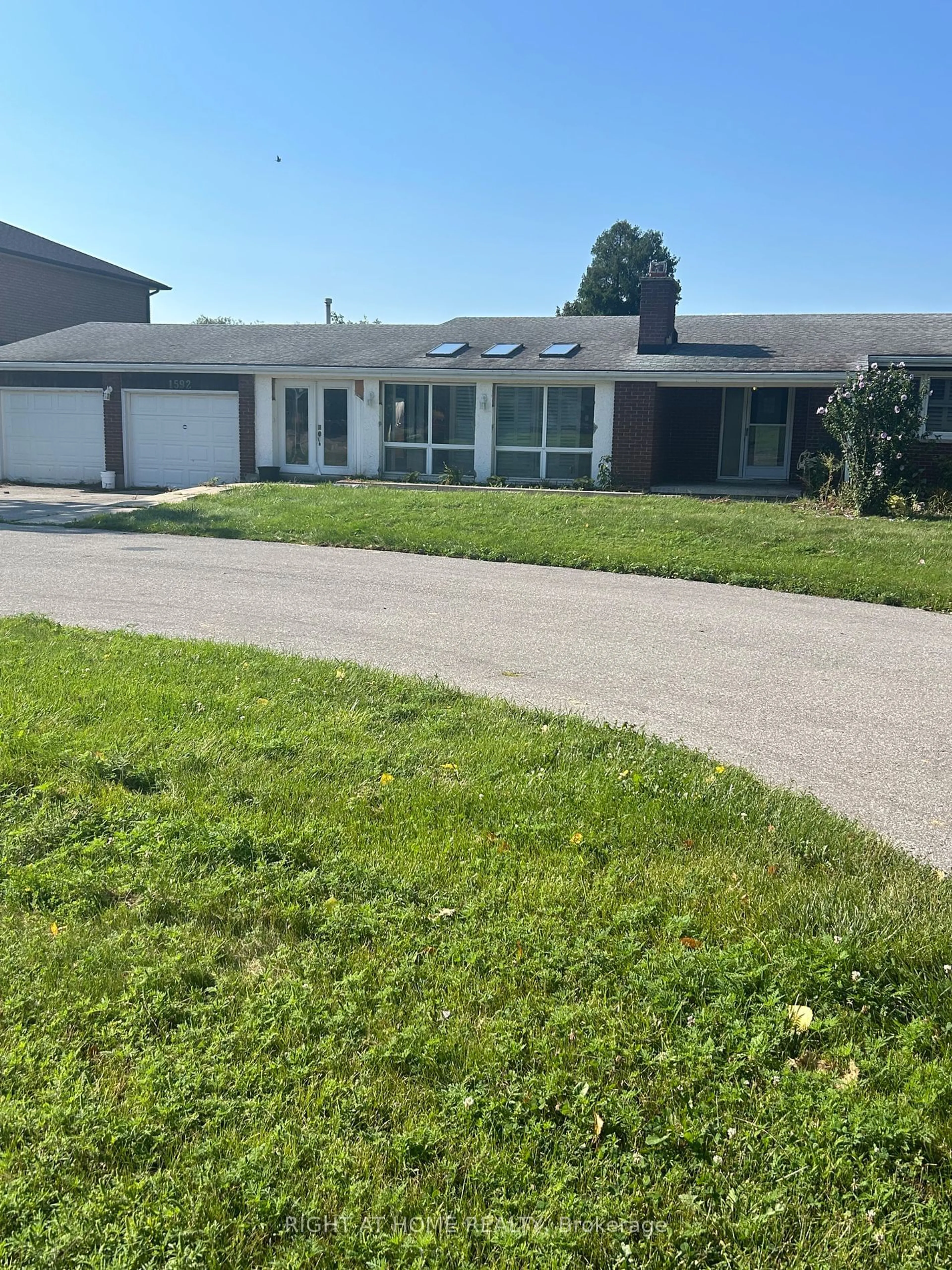 Frontside or backside of a home, the street view for 1592 Highway # 2 St, Clarington Ontario L1E 2R7