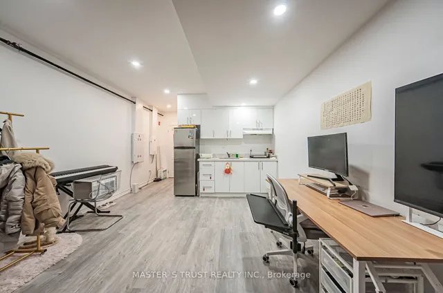 Additional property image - 2100 BRIDLETOWNE Circ Unit 110