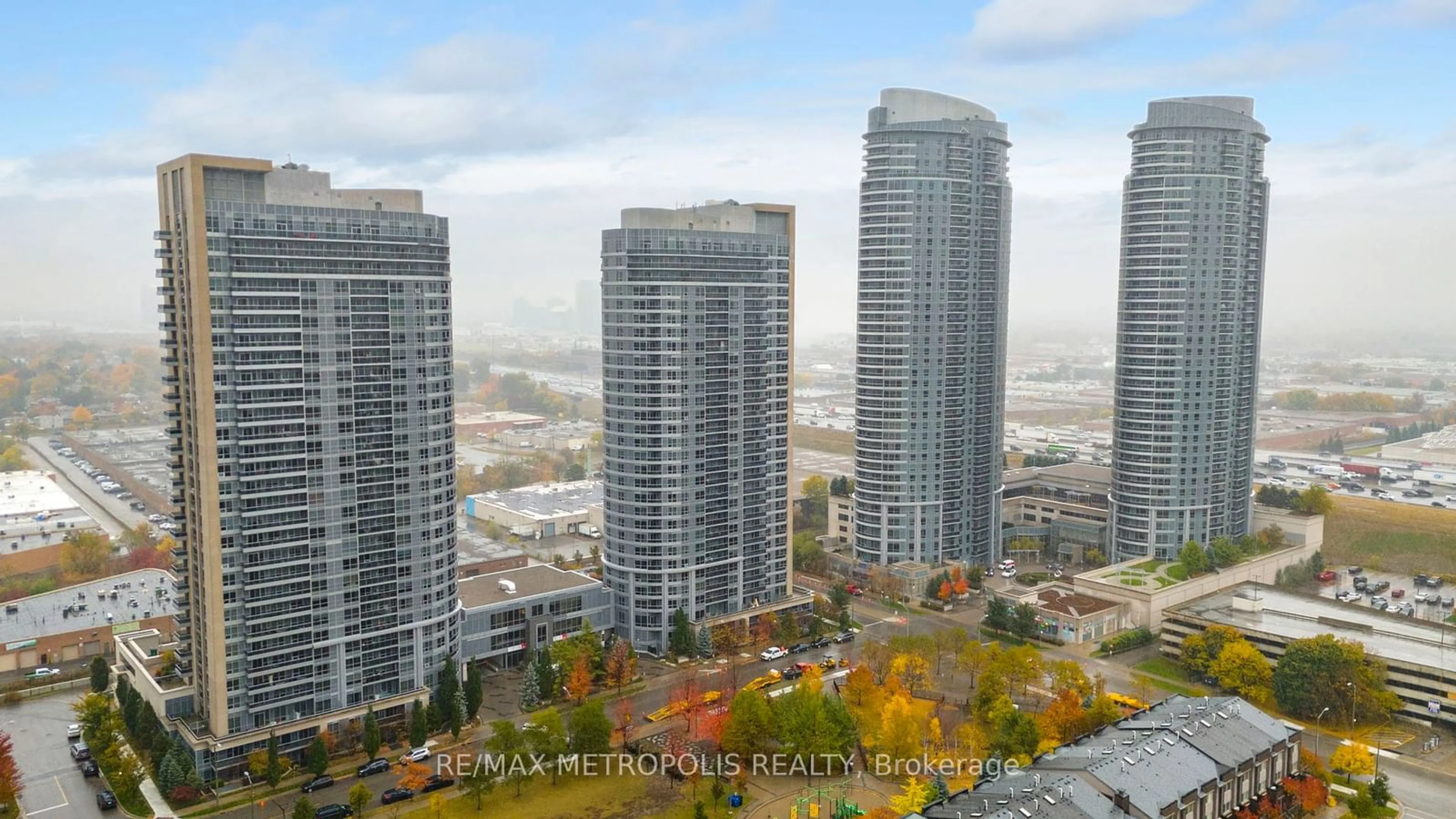 A pic from outside/outdoor area/front of a property/back of a property/a pic from drone, city buildings view from balcony for 151 Village Green Sq #2103, Toronto Ontario M1S 0K5