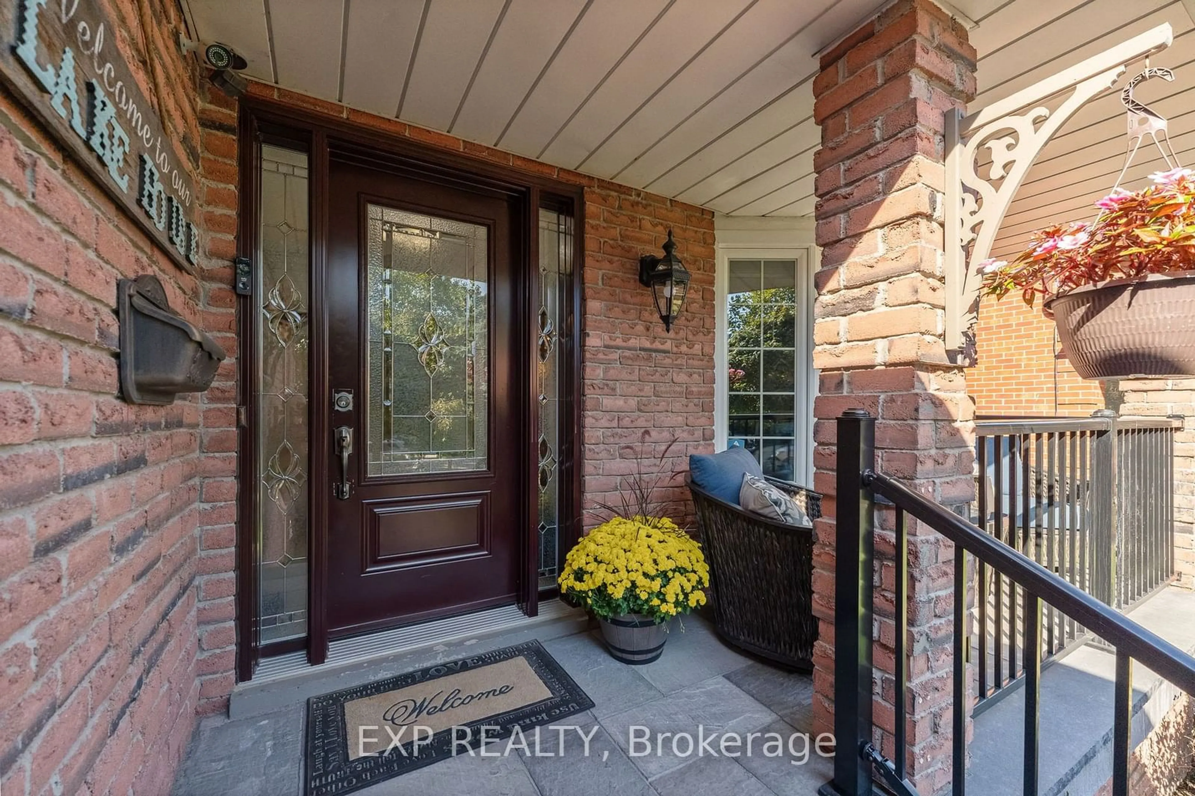 Indoor entryway for 2994 Range Line Rd, Ajax Ontario L1S 6V9