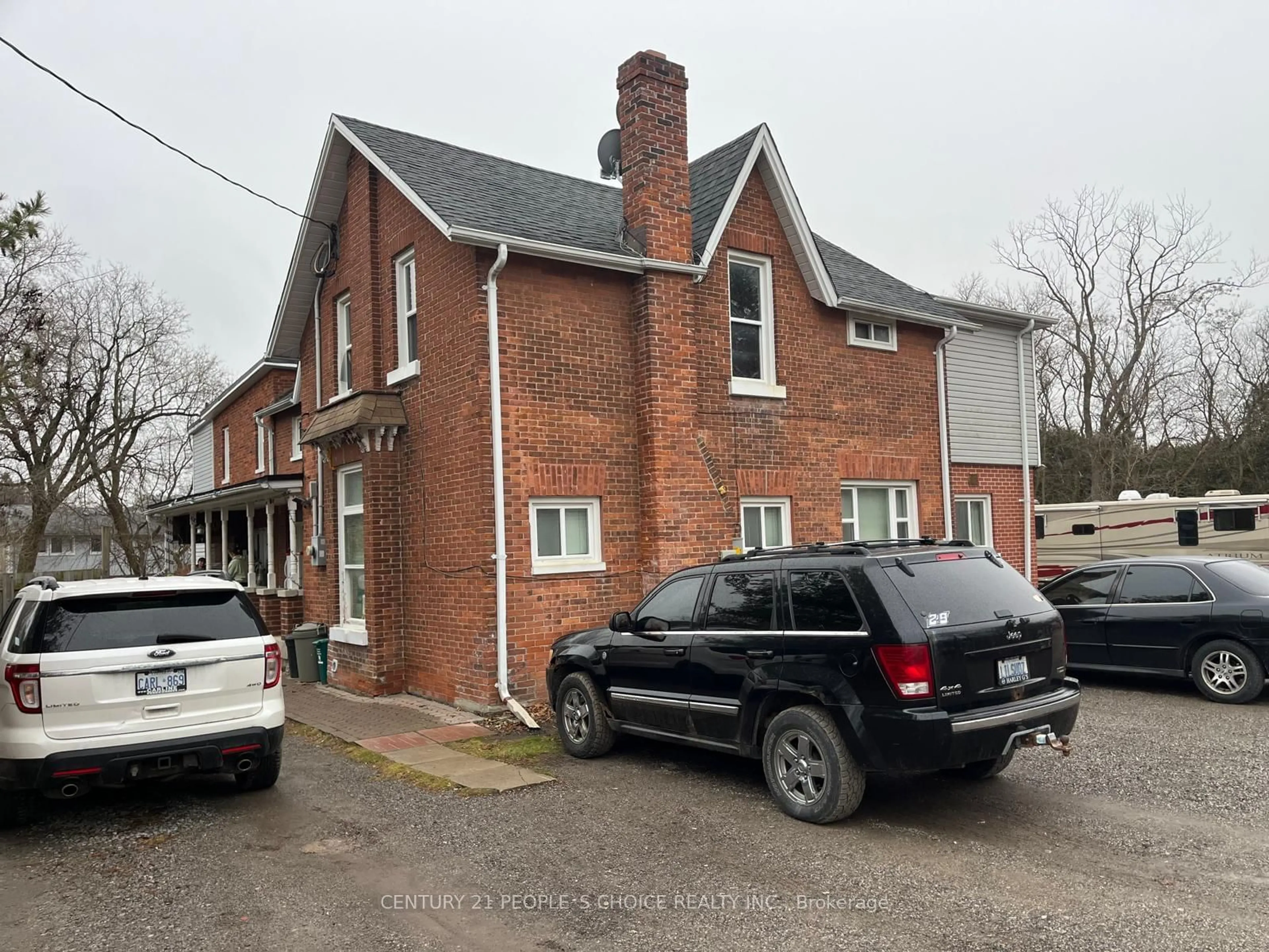 A pic from outside/outdoor area/front of a property/back of a property/a pic from drone, street for 63 Jackman Rd, Clarington Ontario L1C 2E2