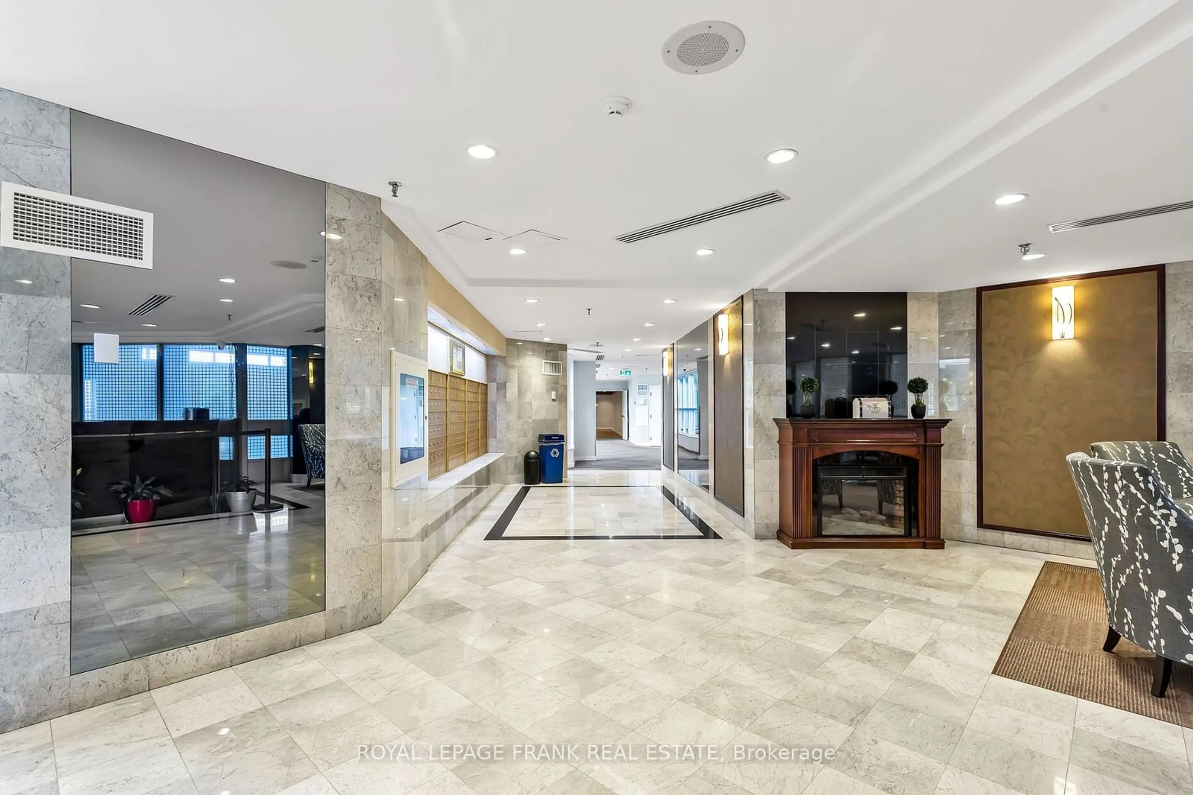 Lobby for 3233 Eglinton Ave #405, Toronto Ontario M1J 3N6