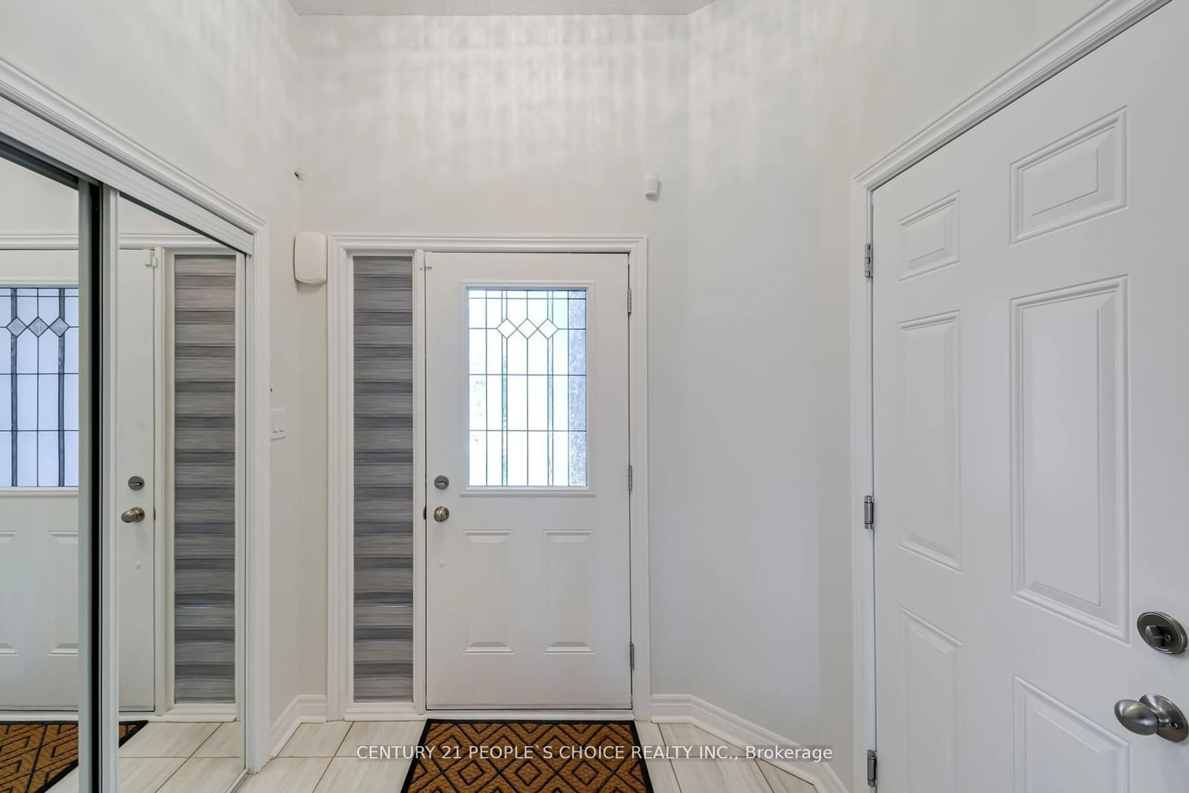 Indoor entryway for 37 Jevons Dr, Ajax Ontario L1Z 0T5