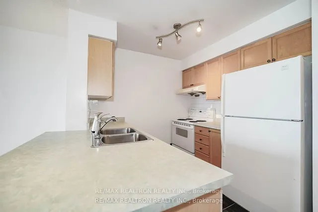 Additional property image - 61 Town Centre Crt Unit 708