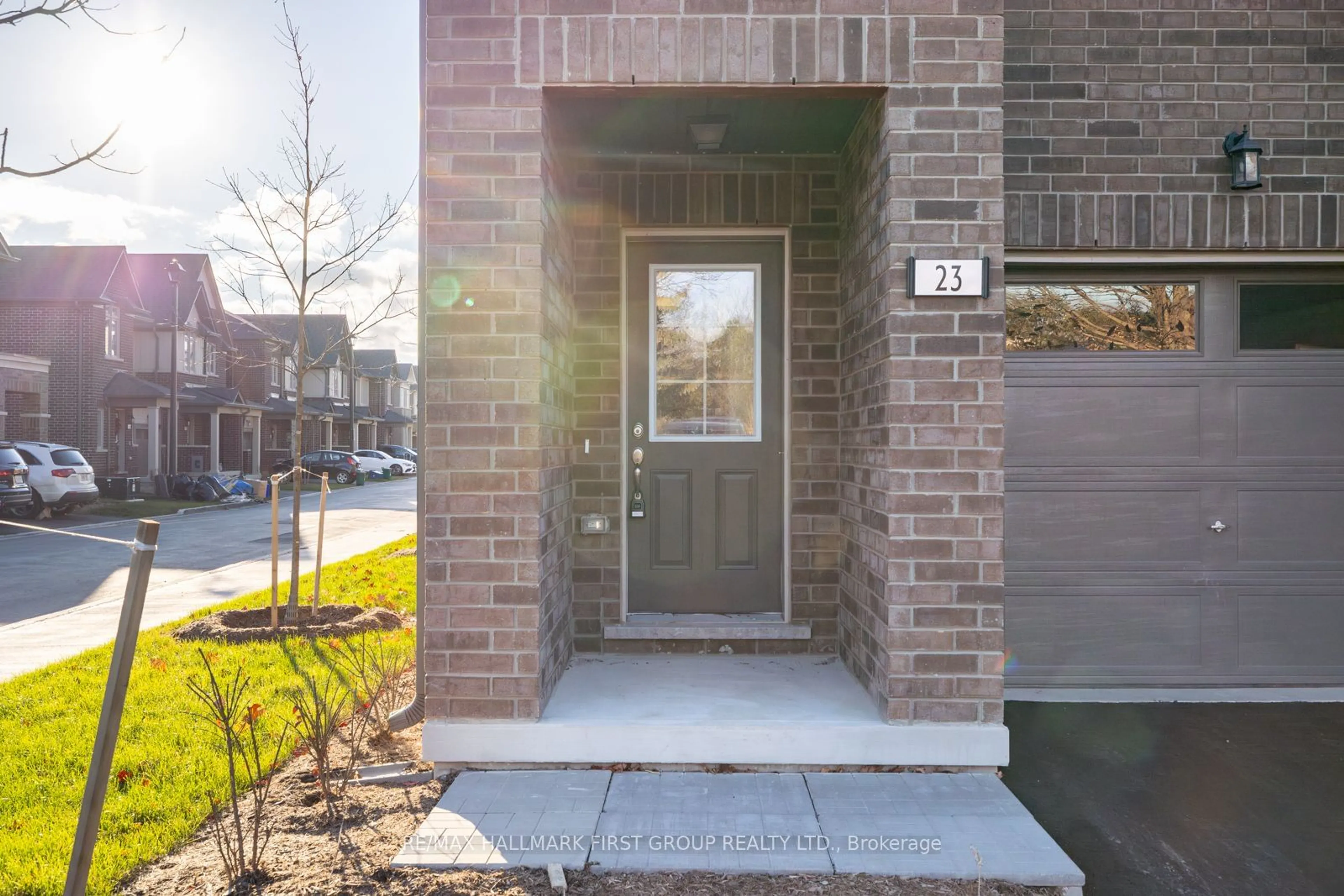 Home with brick exterior material, street for 23 Senay Circ, Clarington Ontario L1E 2S2