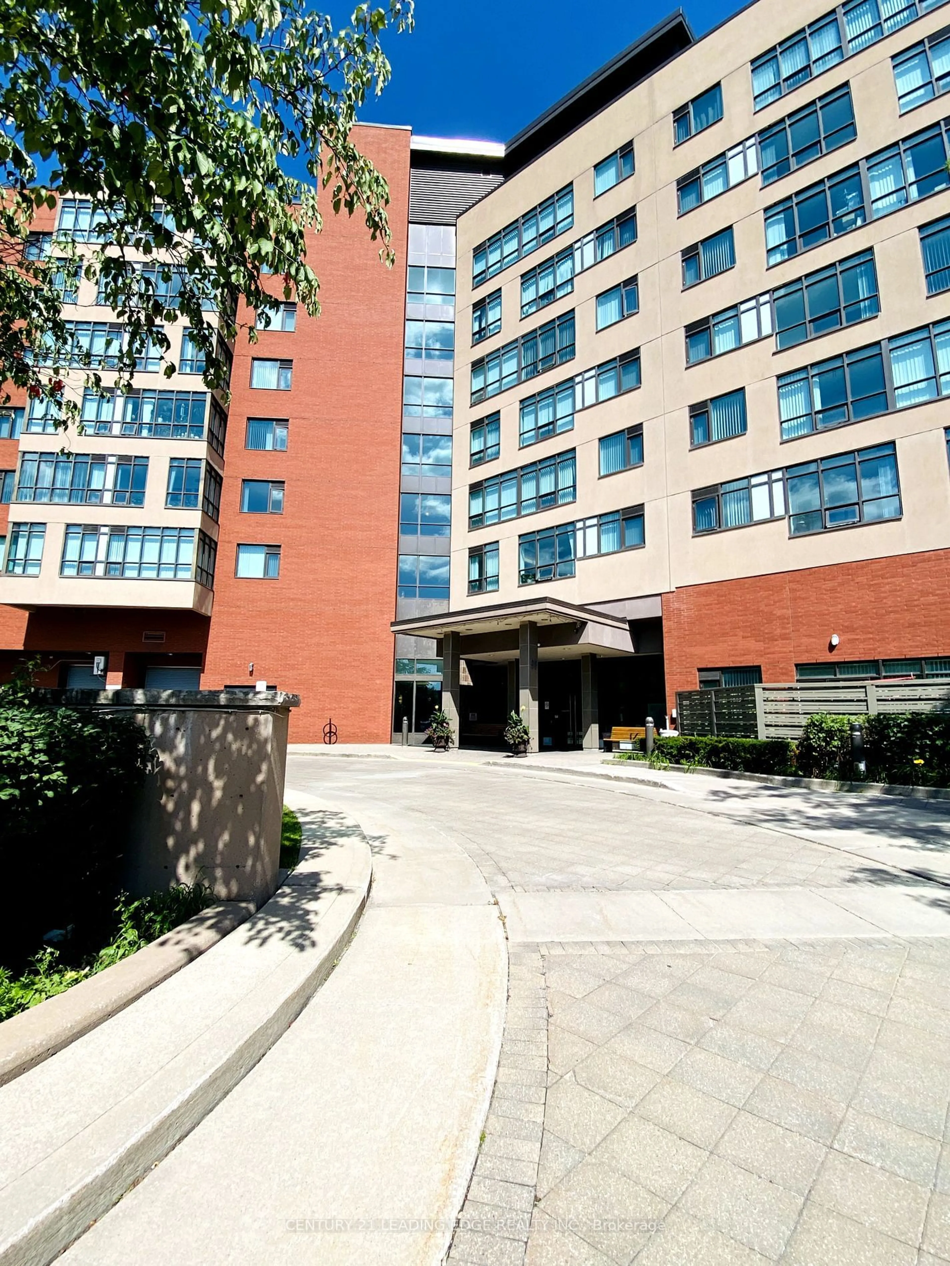 Indoor foyer for 90 SCOTTFIELD Dr #306, Toronto Ontario M1S 5W4