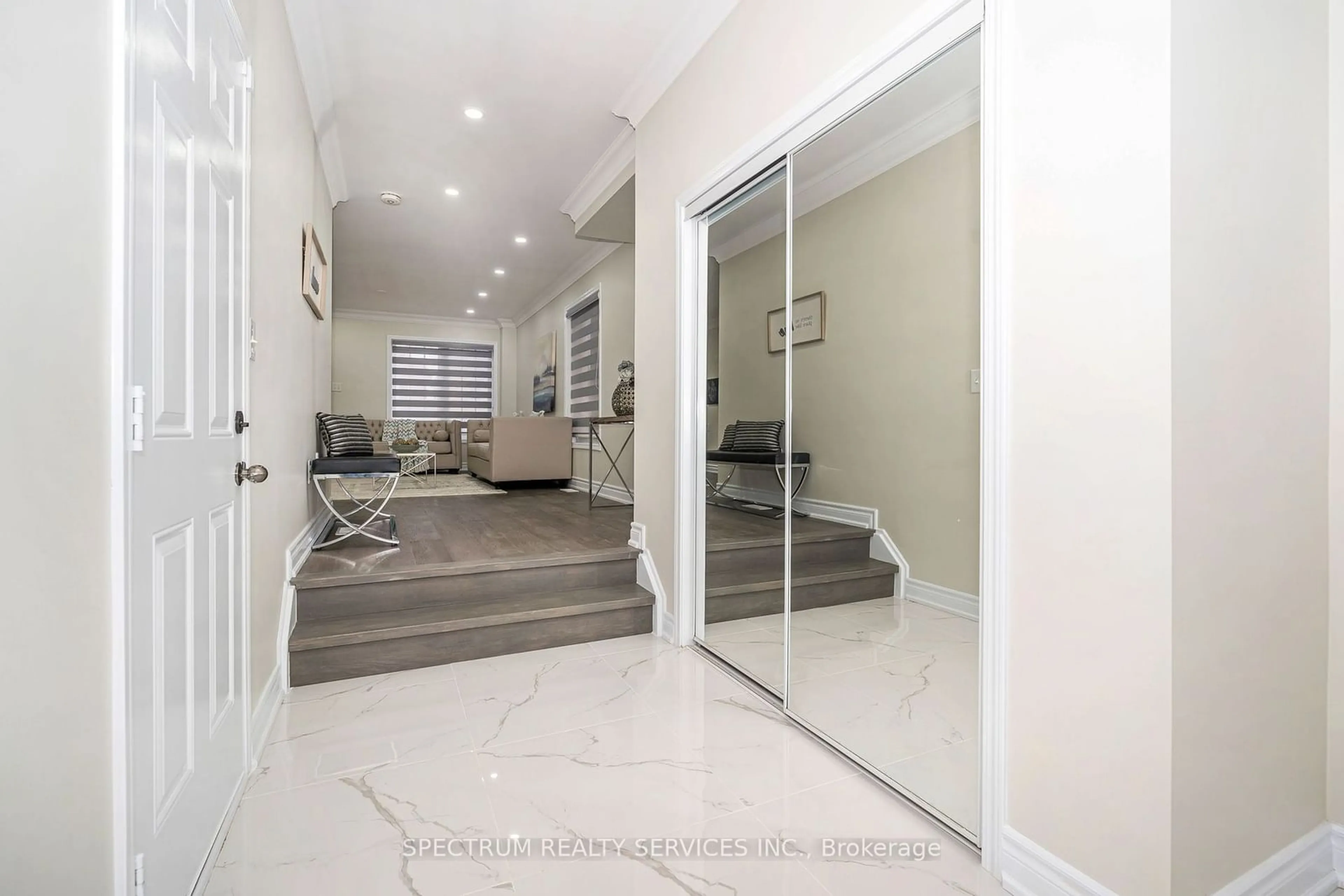 Indoor foyer for 12 Camilleri Rd, Ajax Ontario L1Z 0T2