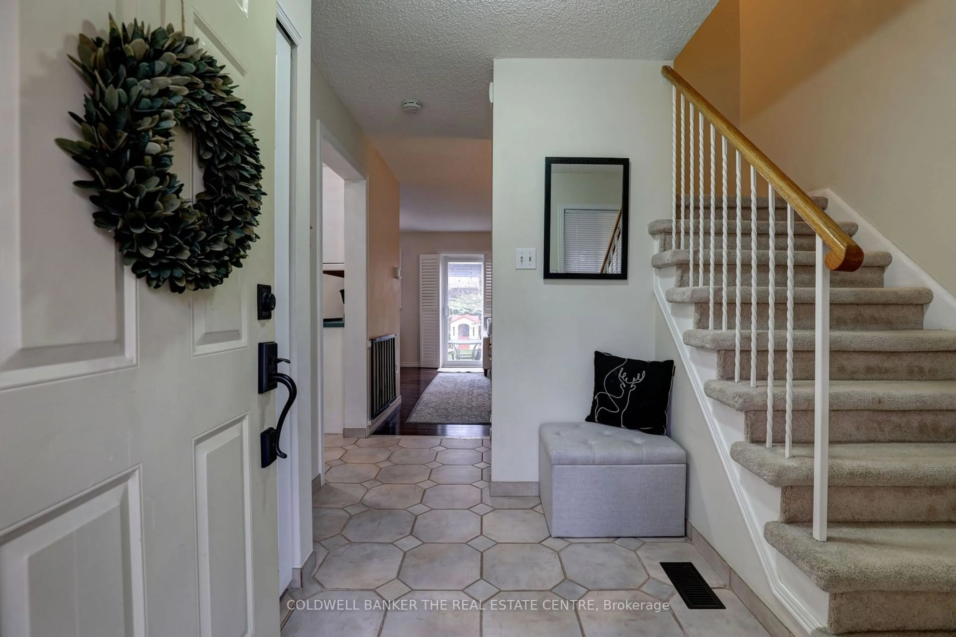 Indoor entryway for 39 Carnelly Cres, Ajax Ontario L1T 2H5