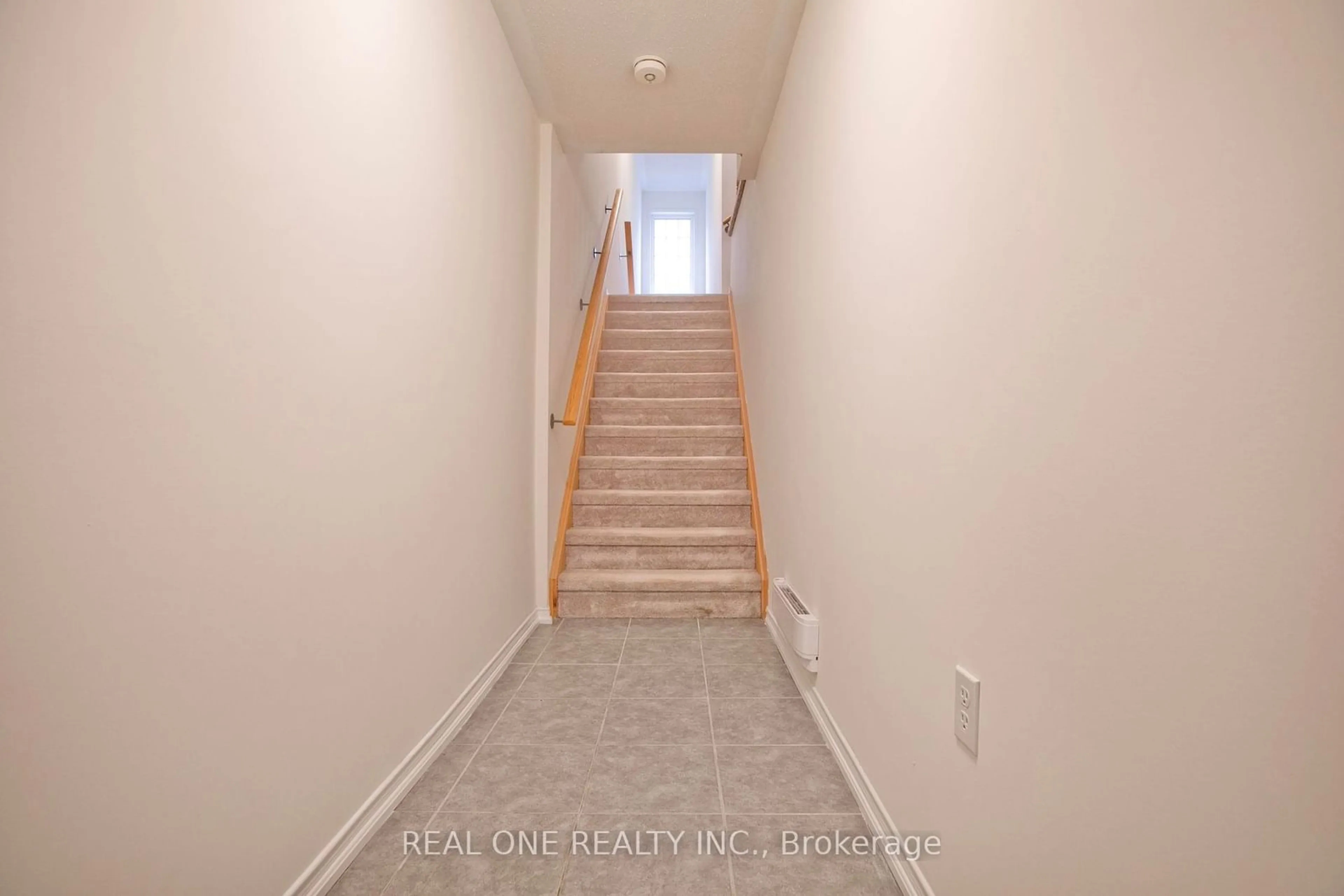 Stairs for 2706 Deputy Minister Path, Oshawa Ontario L1L 0M7