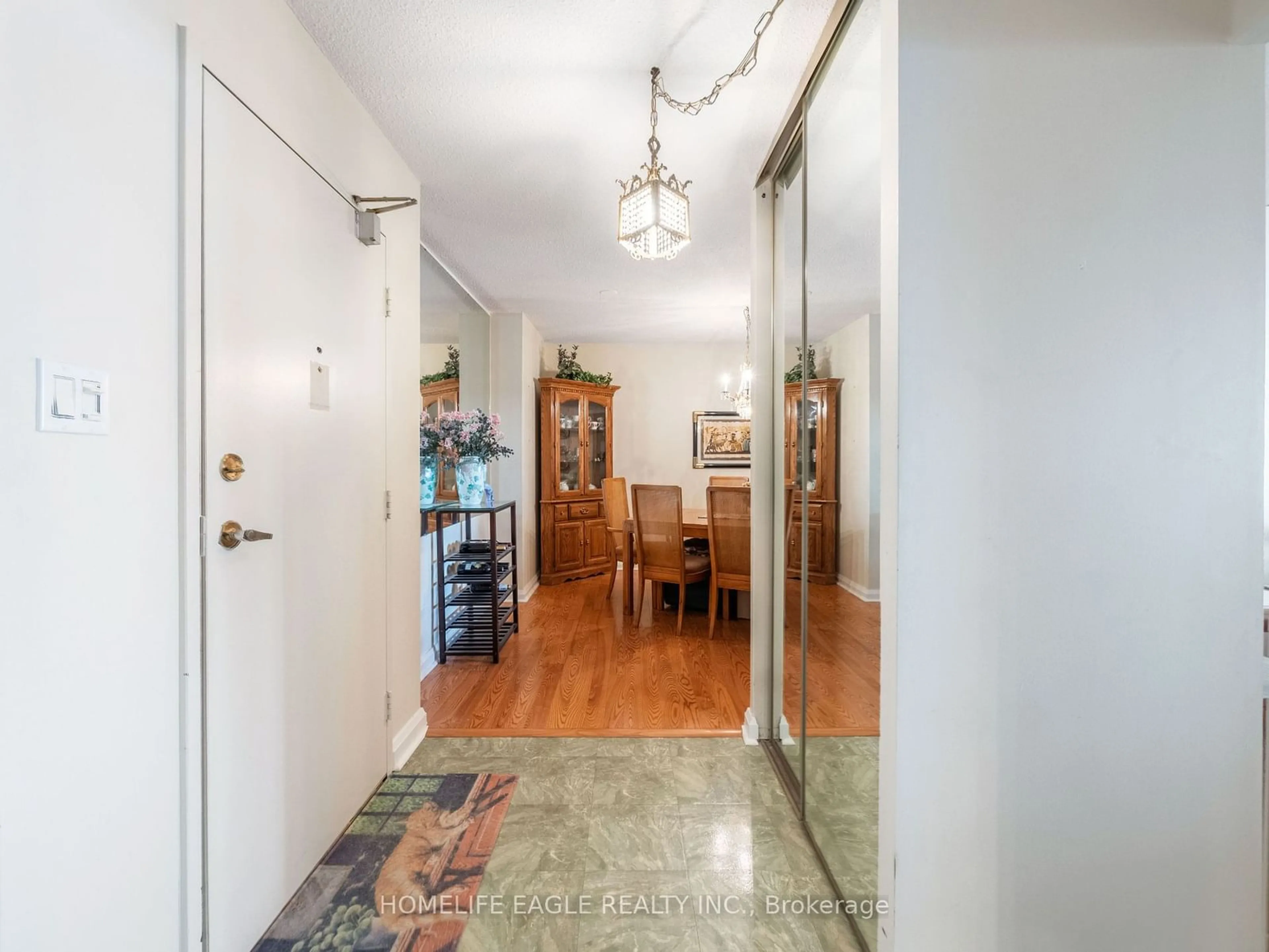 Indoor entryway for 3131 Bridletowne Circ #1904, Toronto Ontario M1W 2S9