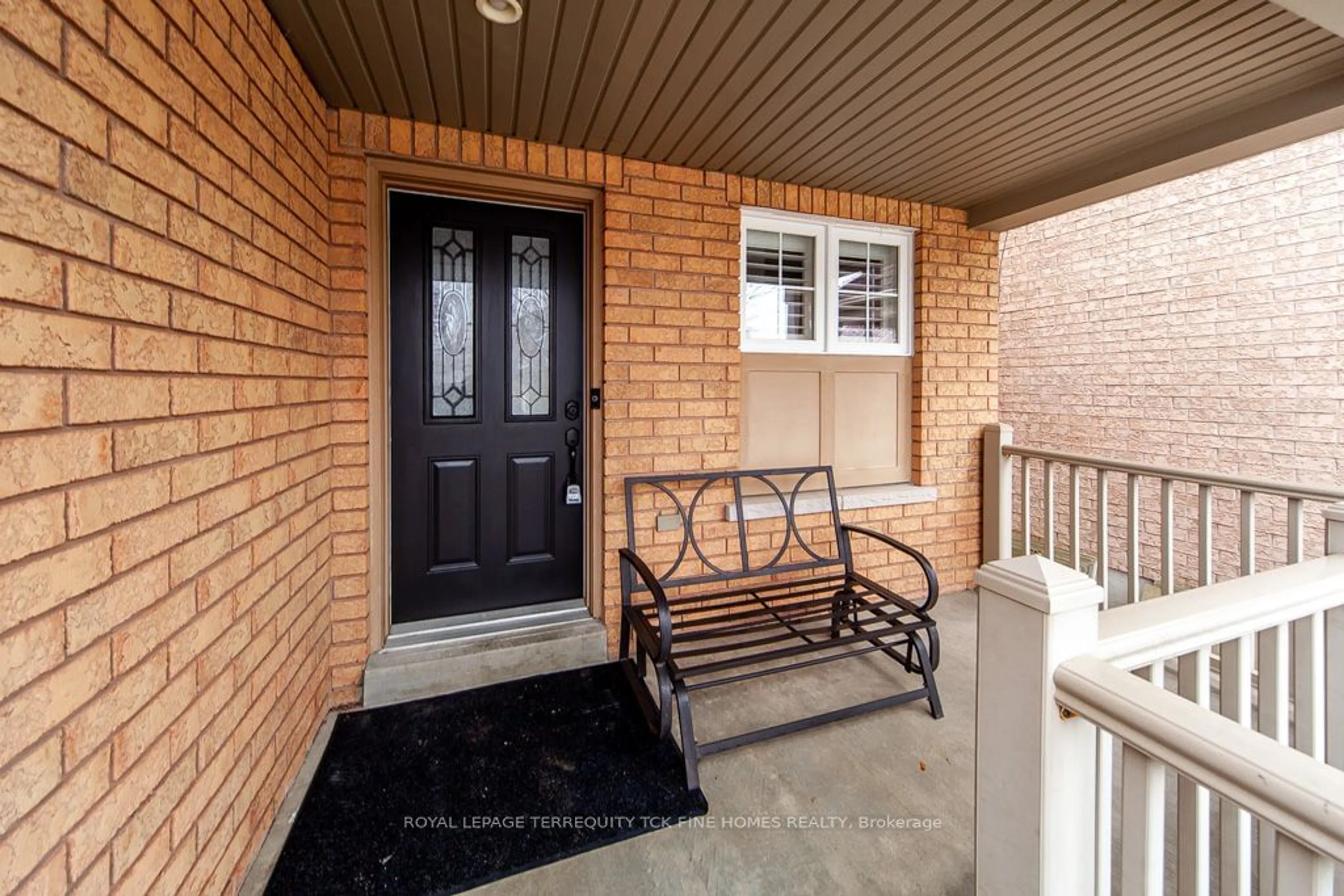 Indoor entryway for 2249 Winlord Pl, Oshawa Ontario L1L 0B7