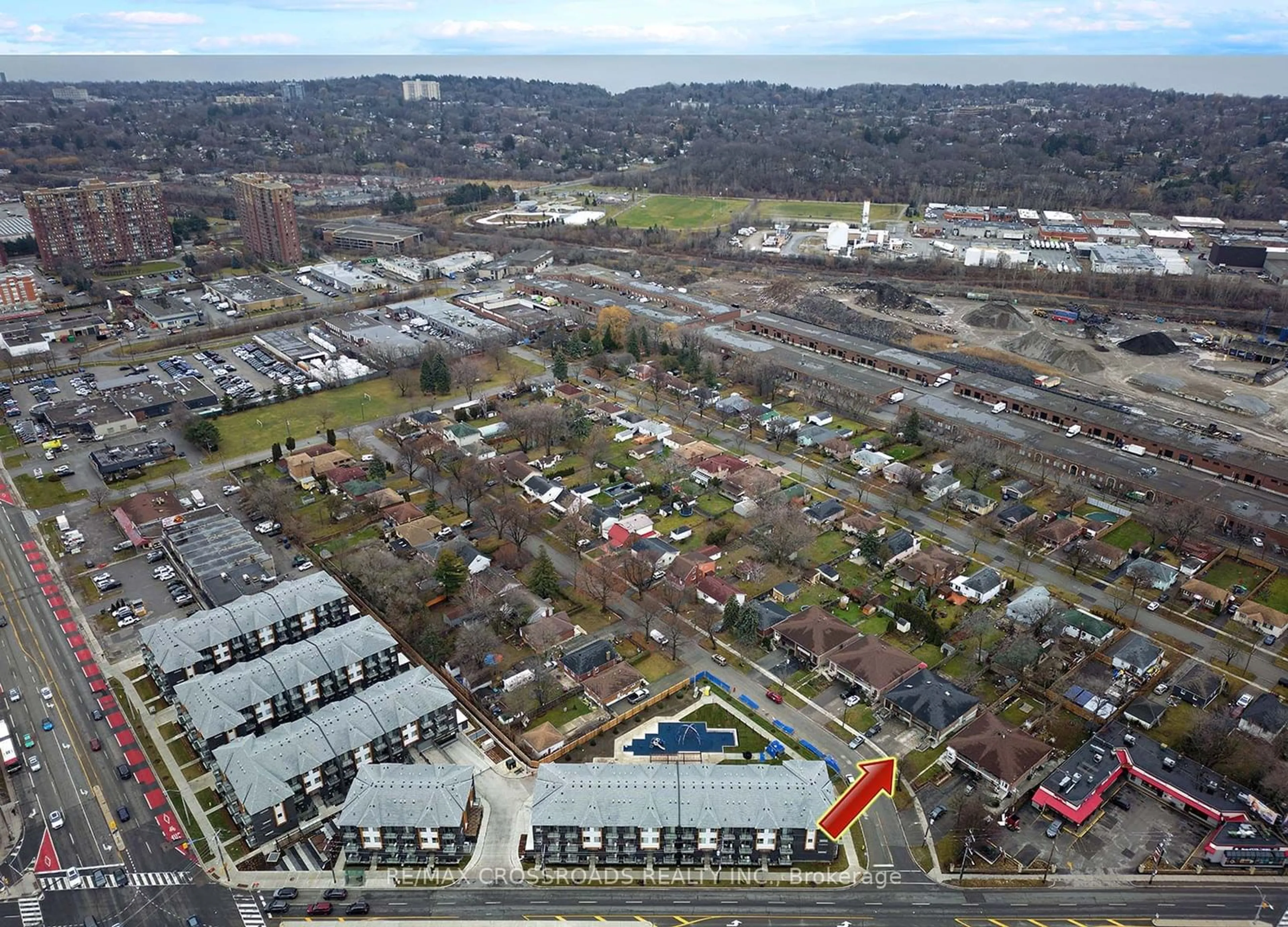 A pic from outside/outdoor area/front of a property/back of a property/a pic from drone, unknown for 3 Horton Blvd, Toronto Ontario M1J 1K7