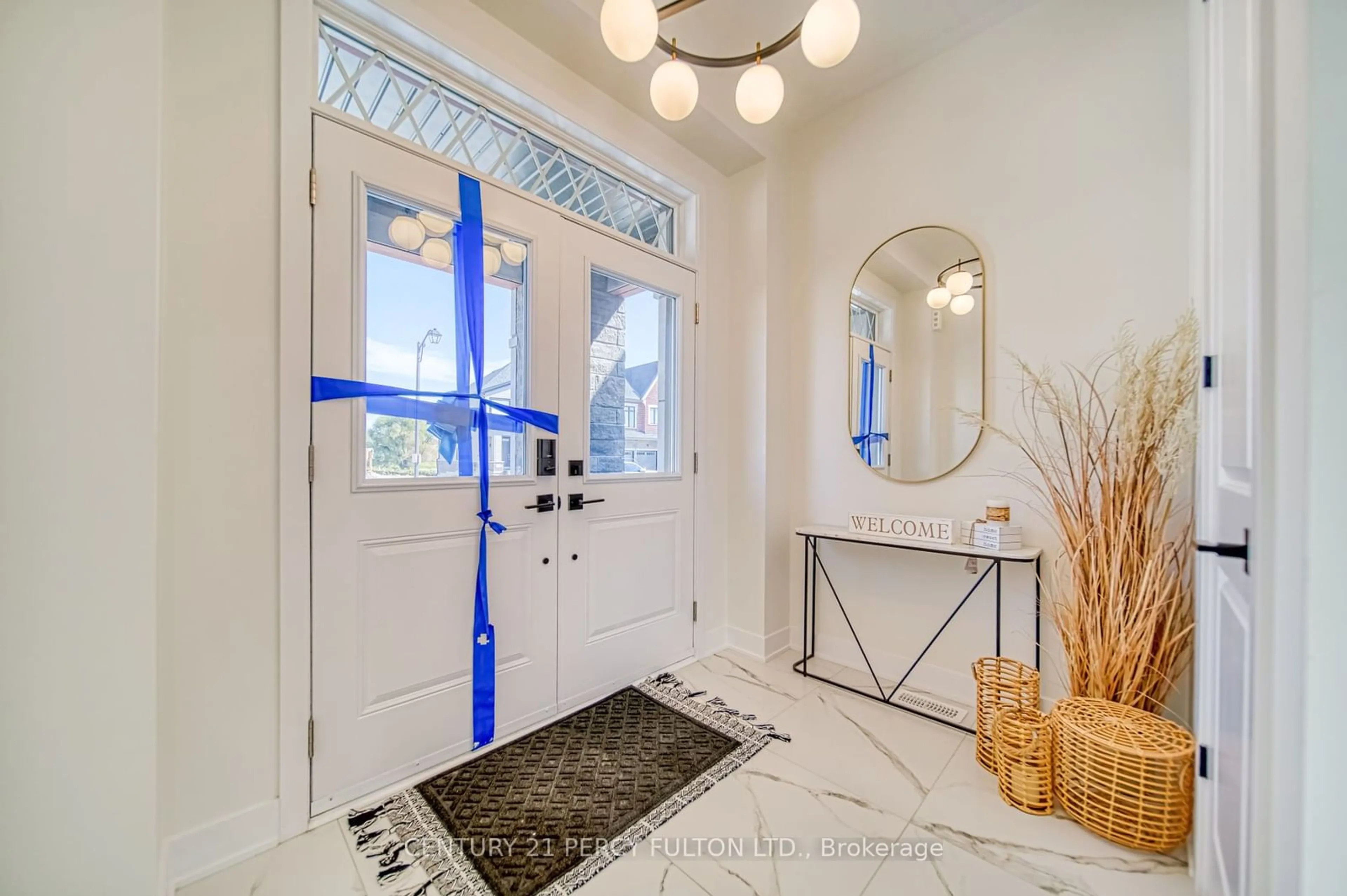 Indoor entryway for 2332 Verne Bowen St, Oshawa Ontario L1L 0S3