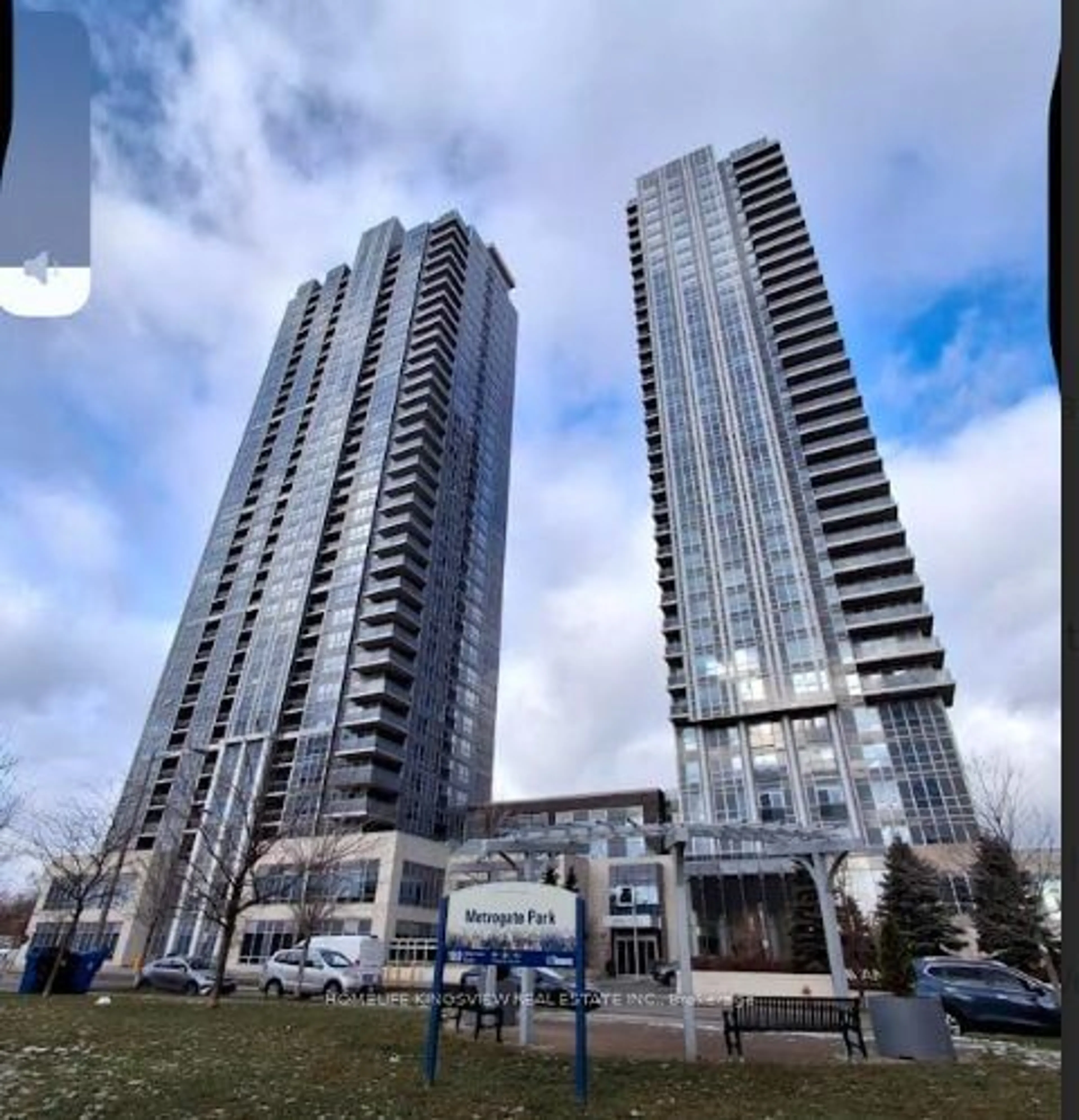 A pic from outside/outdoor area/front of a property/back of a property/a pic from drone, unknown for 275 Village Green Sq #2220, Toronto Ontario M1S 0L8