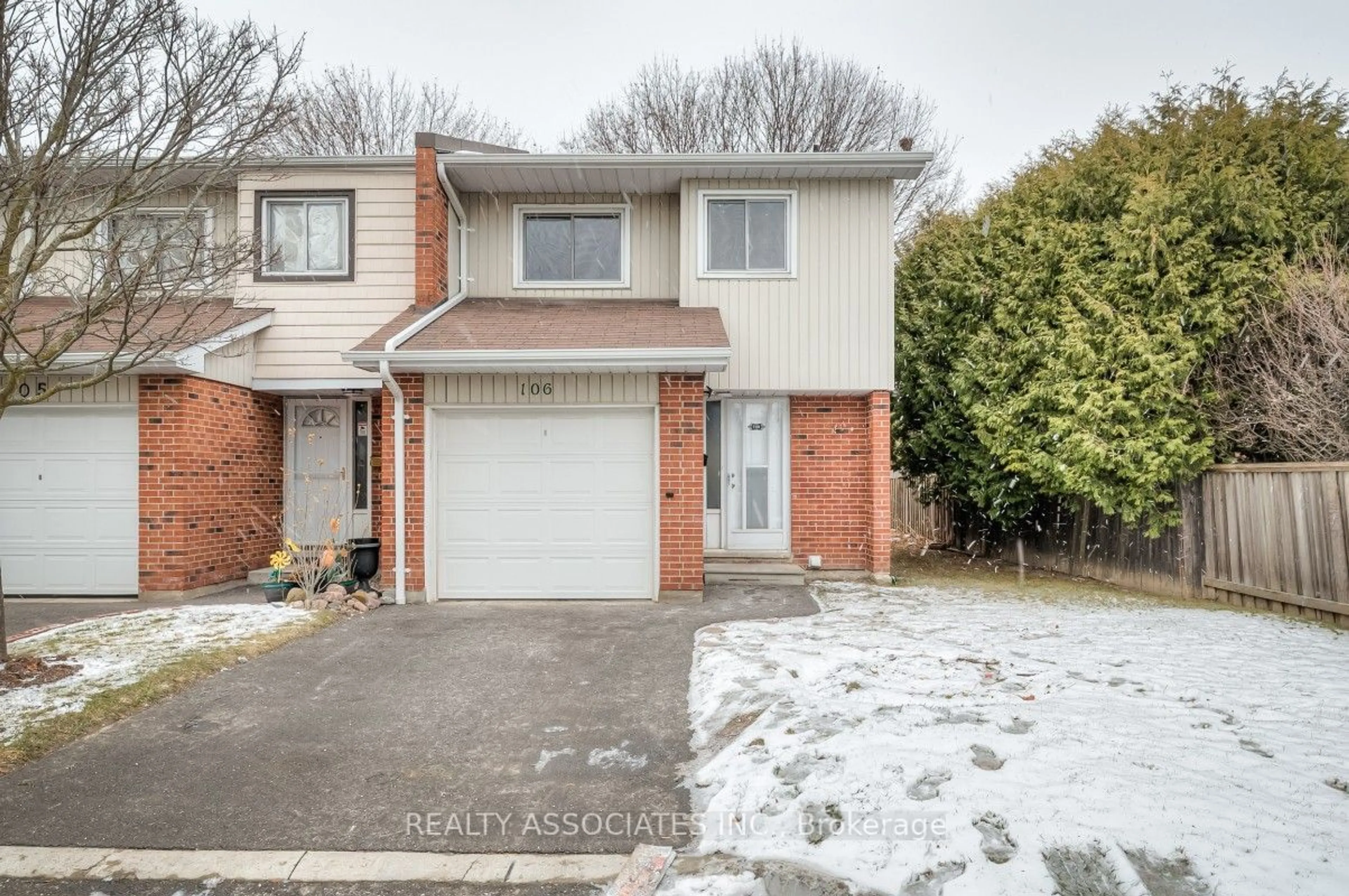 A pic from outside/outdoor area/front of a property/back of a property/a pic from drone, street for 1975 Rosefield Rd #106, Pickering Ontario L1V 3E3